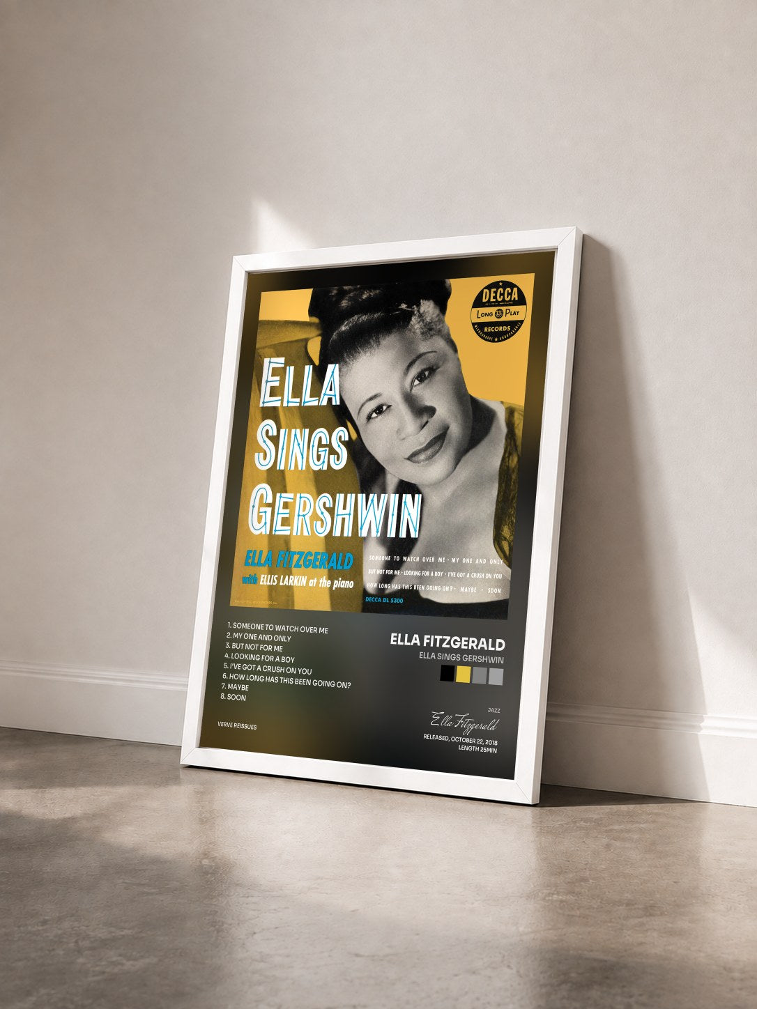 #blanc Tableau de l'album Ella Sings Gershwin de Ella Fitzgerald vu de trois quarts, cadre blanc