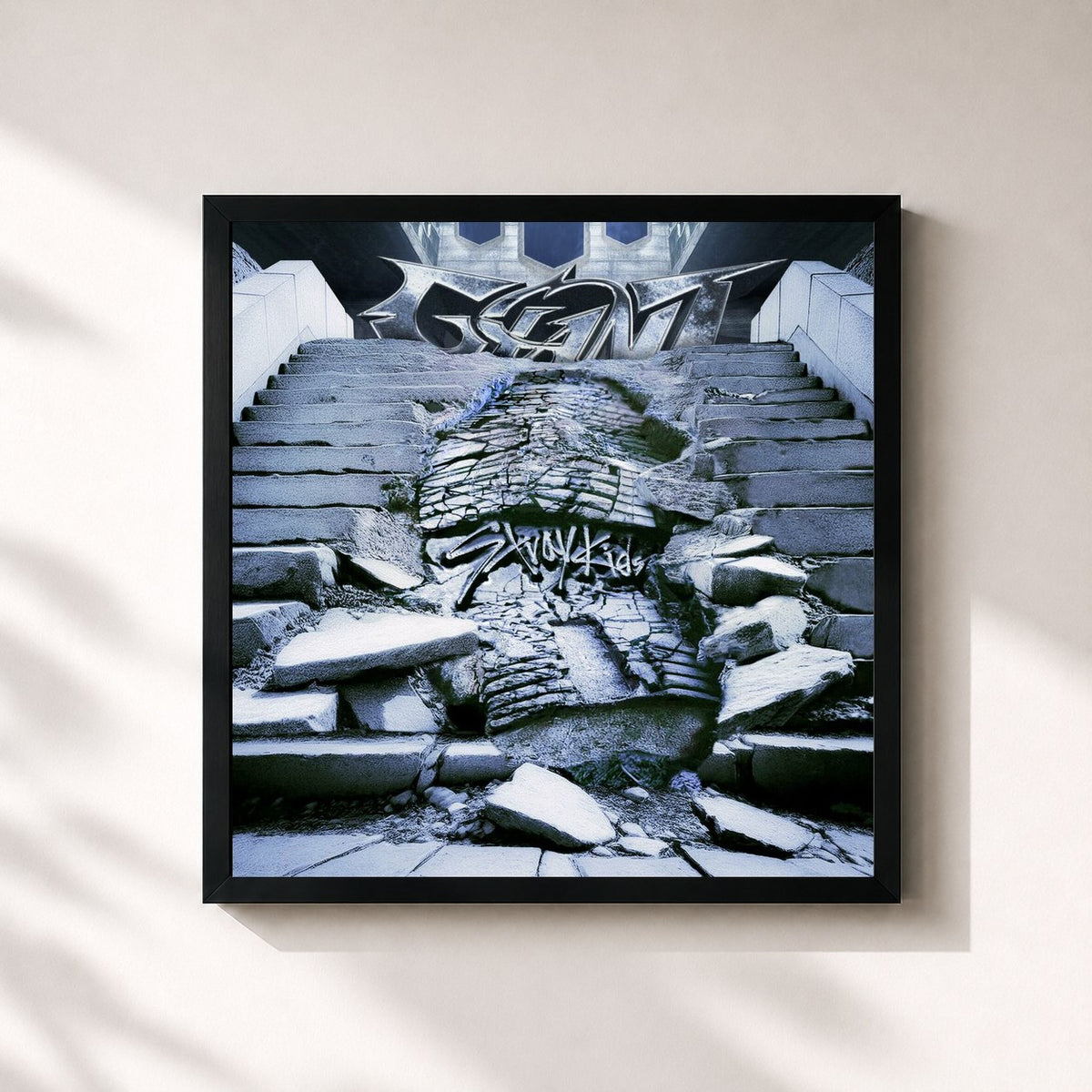 #noir Tableau carré de l'album GIANT de Stray Kids, cadre noir 32x32 cm
