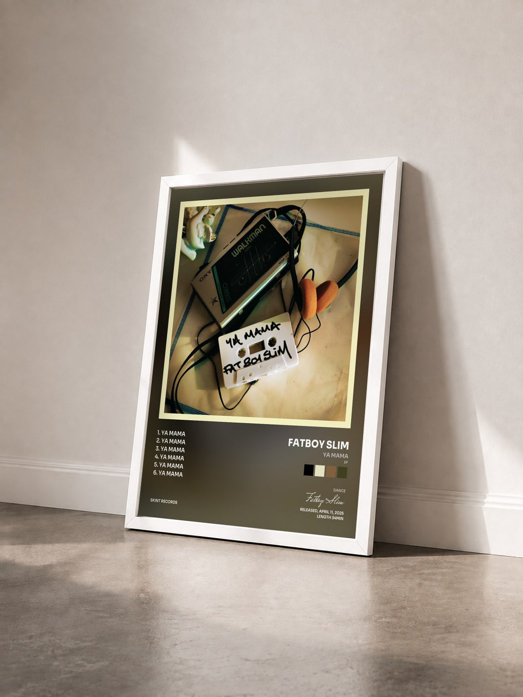 #blanc Tableau de l'album Ya Mama (EP) de Fatboy Slim vu de trois quarts, cadre blanc