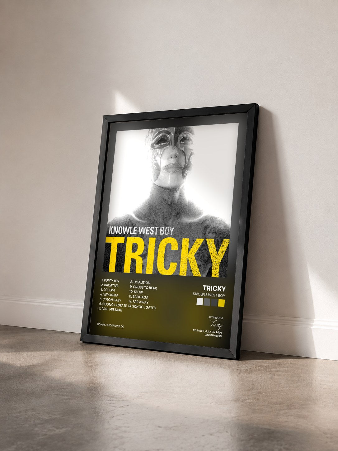 #noir Tableau de l'album Knowle West Boy de Tricky vu de trois quarts, cadre noir