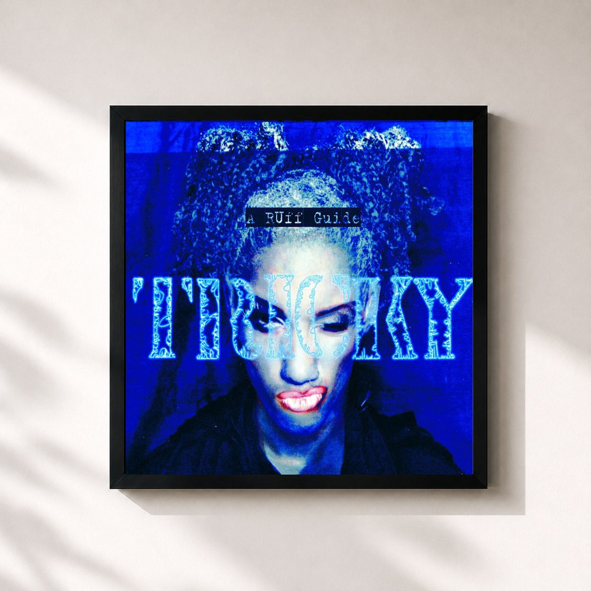 #noir Tableau carré de l'album A Ruff Guide To de Tricky, cadre noir 32x32 cm