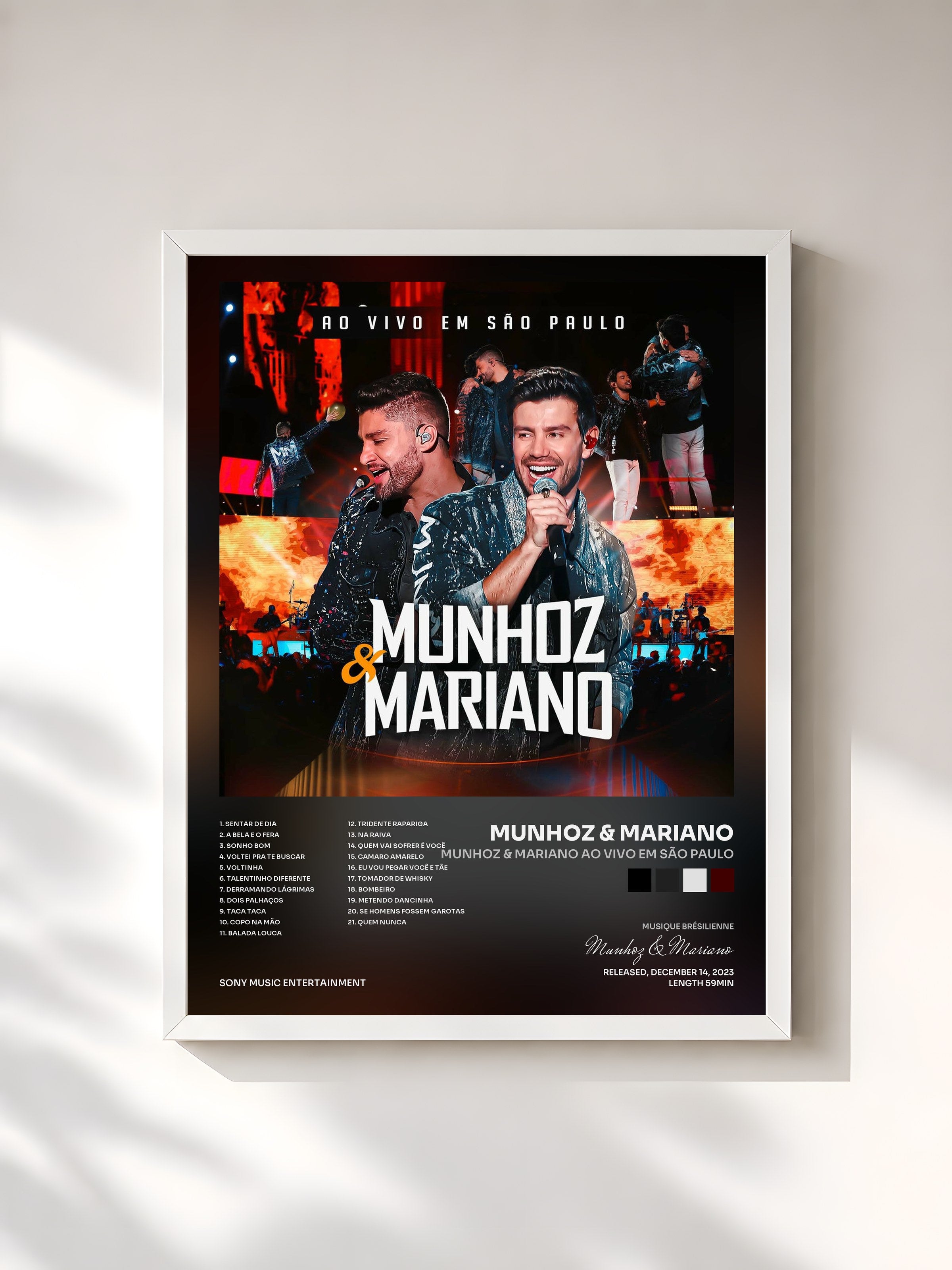 #blanc Tableau de l'album Munhoz & Mariano Ao Vivo Em São Paulo de Munhoz & Mariano, cadre blanc, imprimé et encadré en France