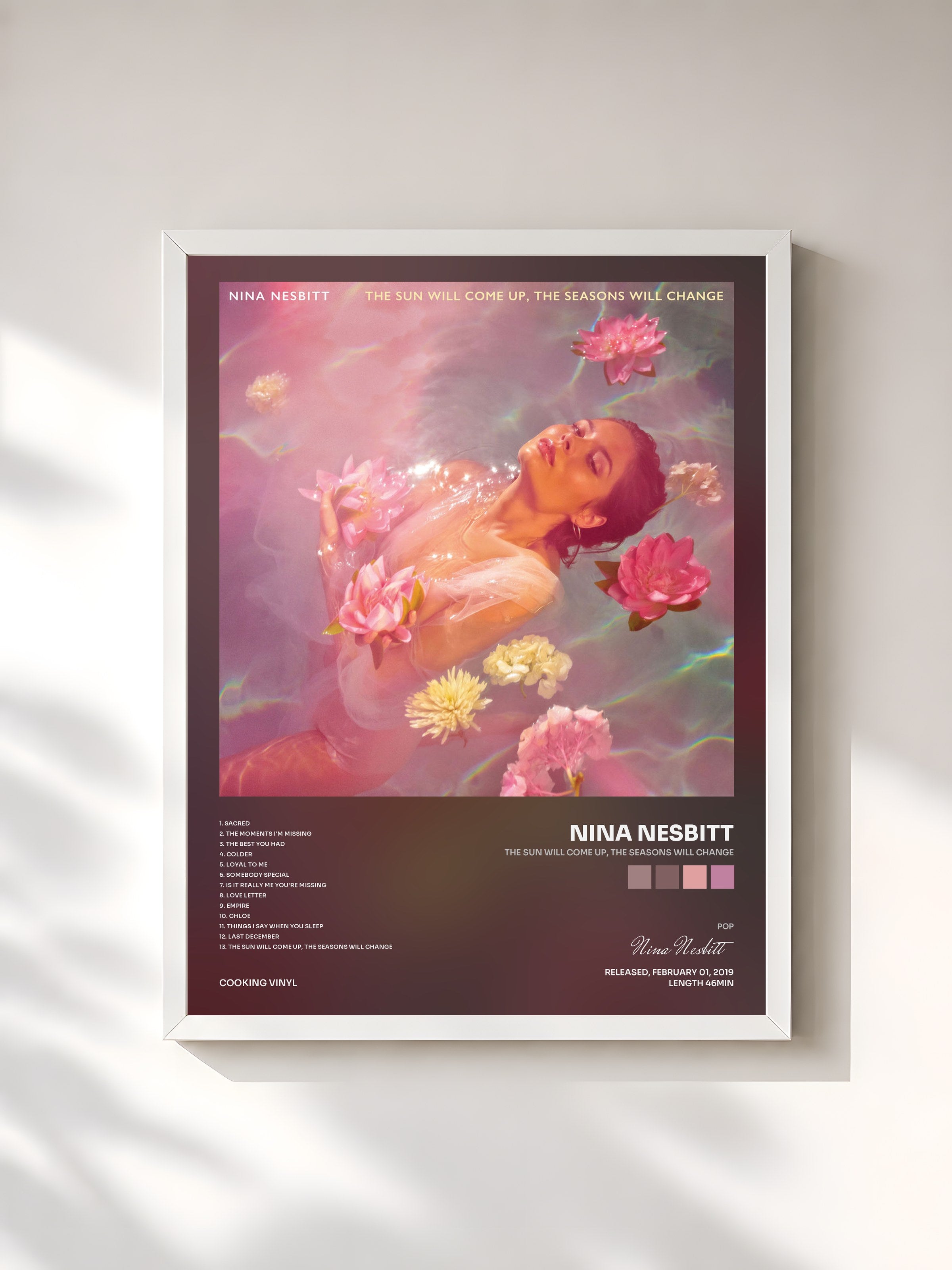 #blanc Tableau de l'album The Sun Will Come up, The Seasons Will Change de Nina Nesbitt, cadre blanc, imprimé et encadré en France