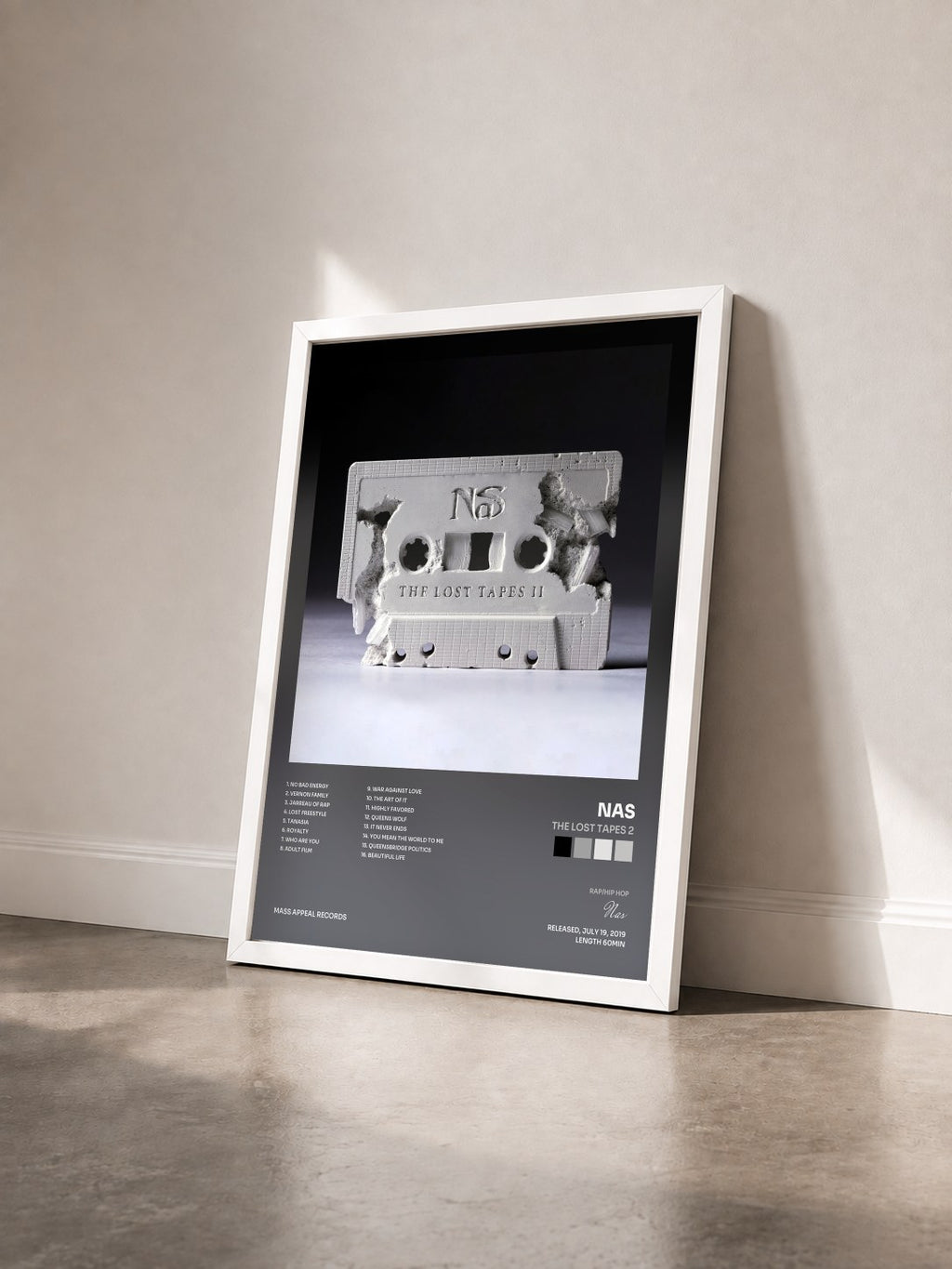 #blanc Tableau de l'album The Lost Tapes 2 de Nas vu de trois quarts, cadre blanc
