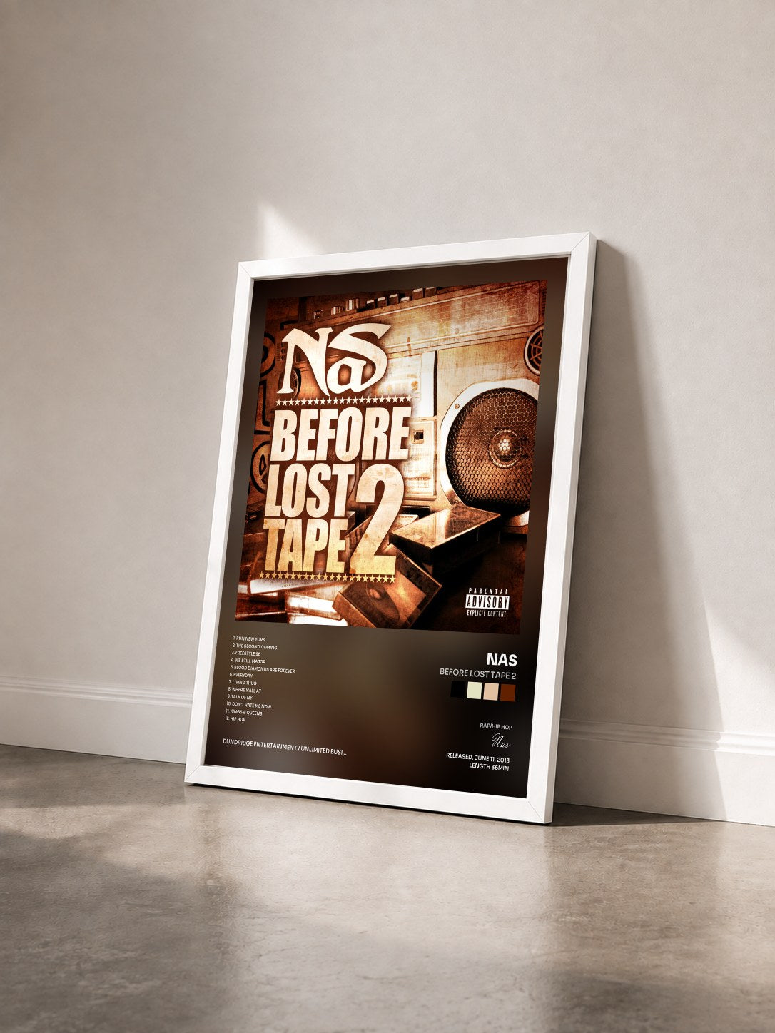 #blanc Tableau de l'album Before Lost Tape 2 de Nas vu de trois quarts, cadre blanc