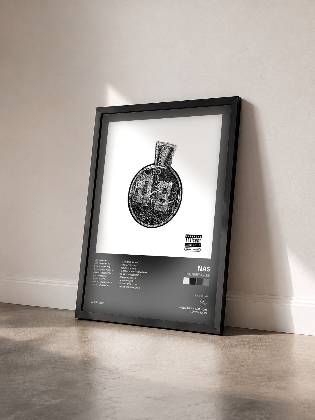 #noir Tableau de l'album The Freestyles de Nas vu de trois quarts, cadre noir