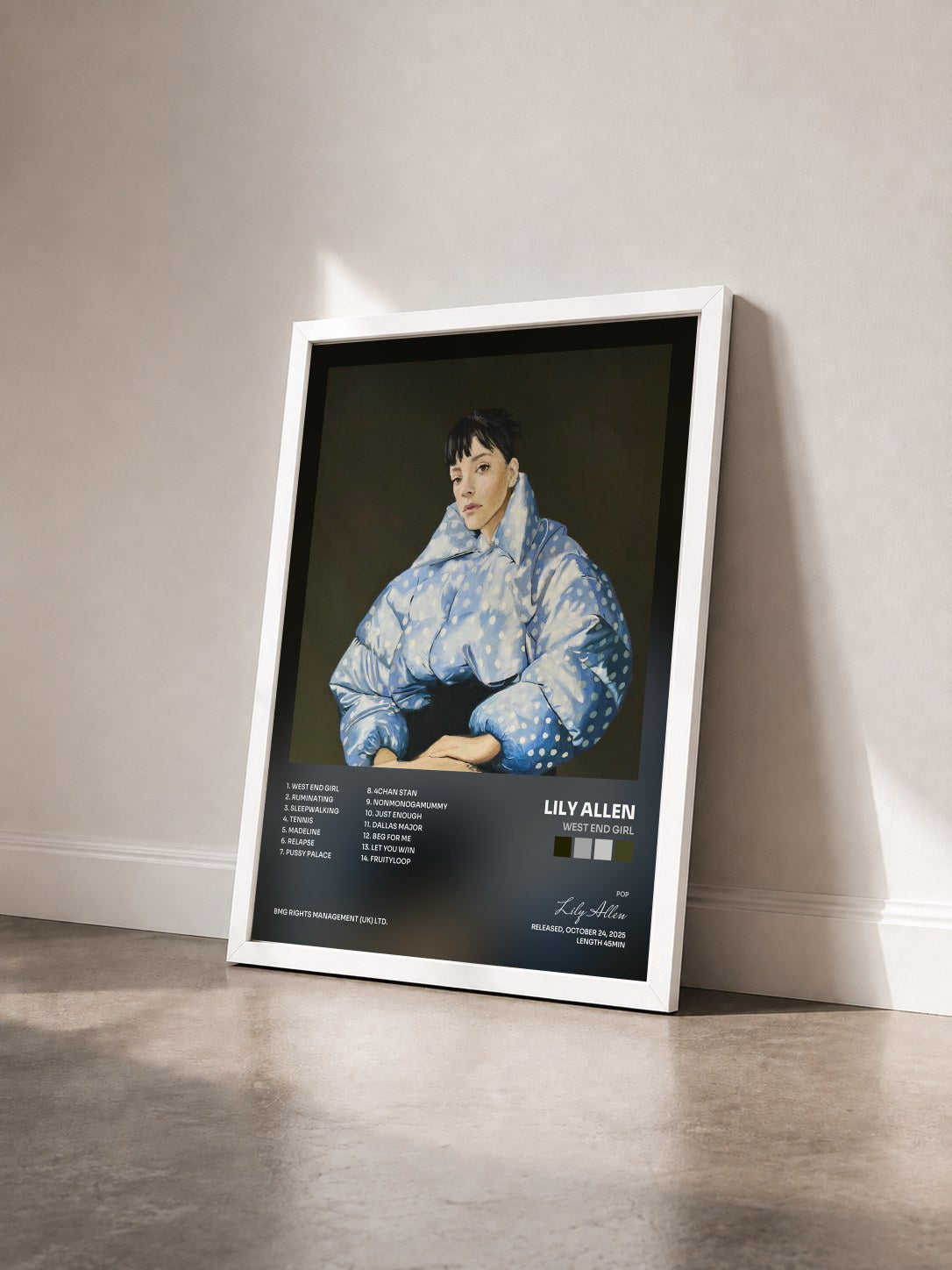 #blanc West End Girl de Lily Allen en lámina enmarcada vista de tres cuartos, marco blanco