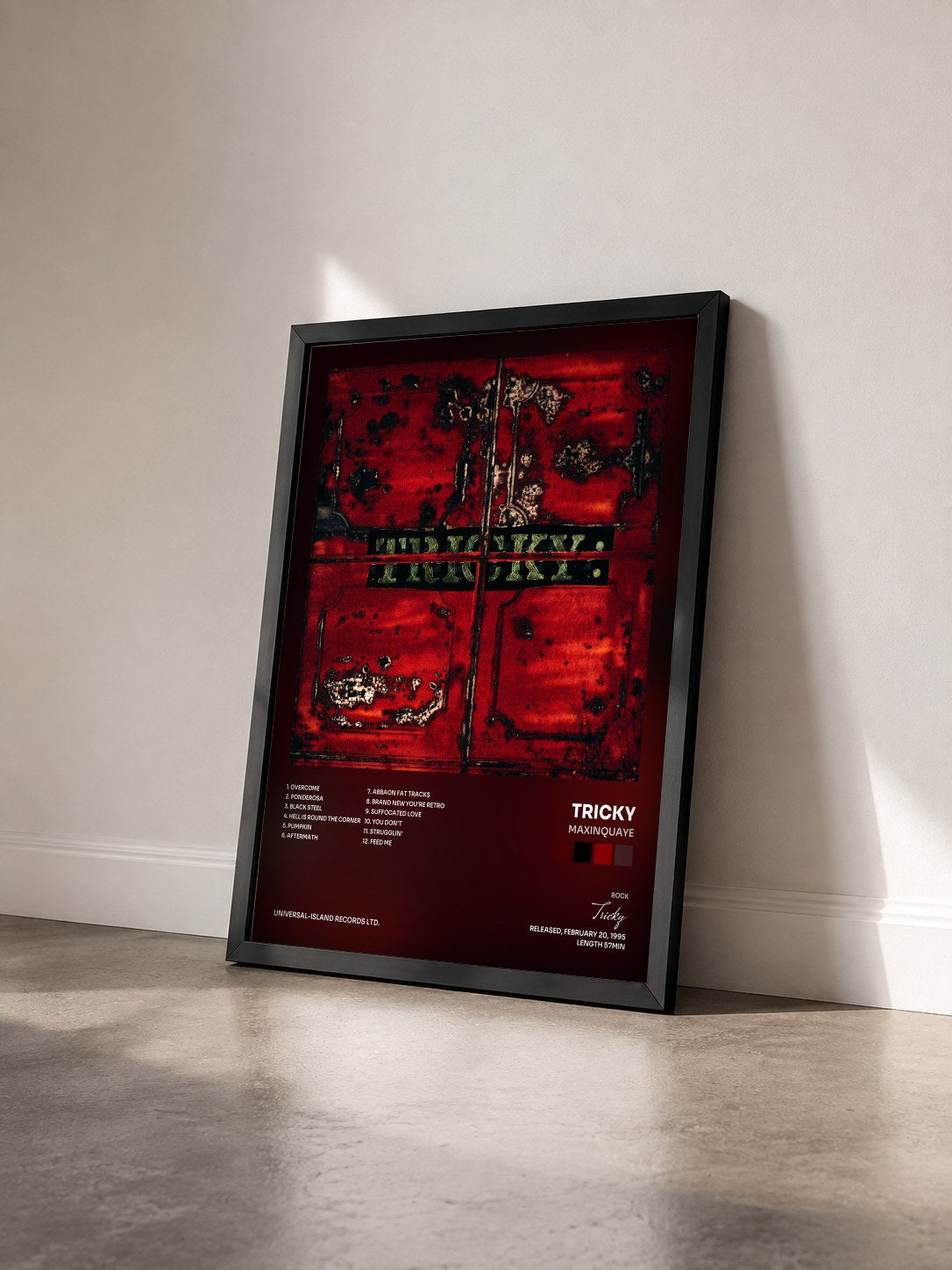 #noir Tableau de l'album Maxinquaye de Tricky vu de trois quarts, cadre noir