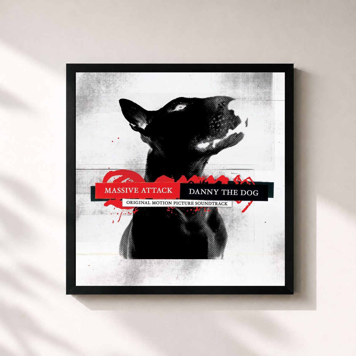 #noir Tableau carré de l'album Danny The Dog - OST de Massive Attack, cadre noir 32x32 cm
