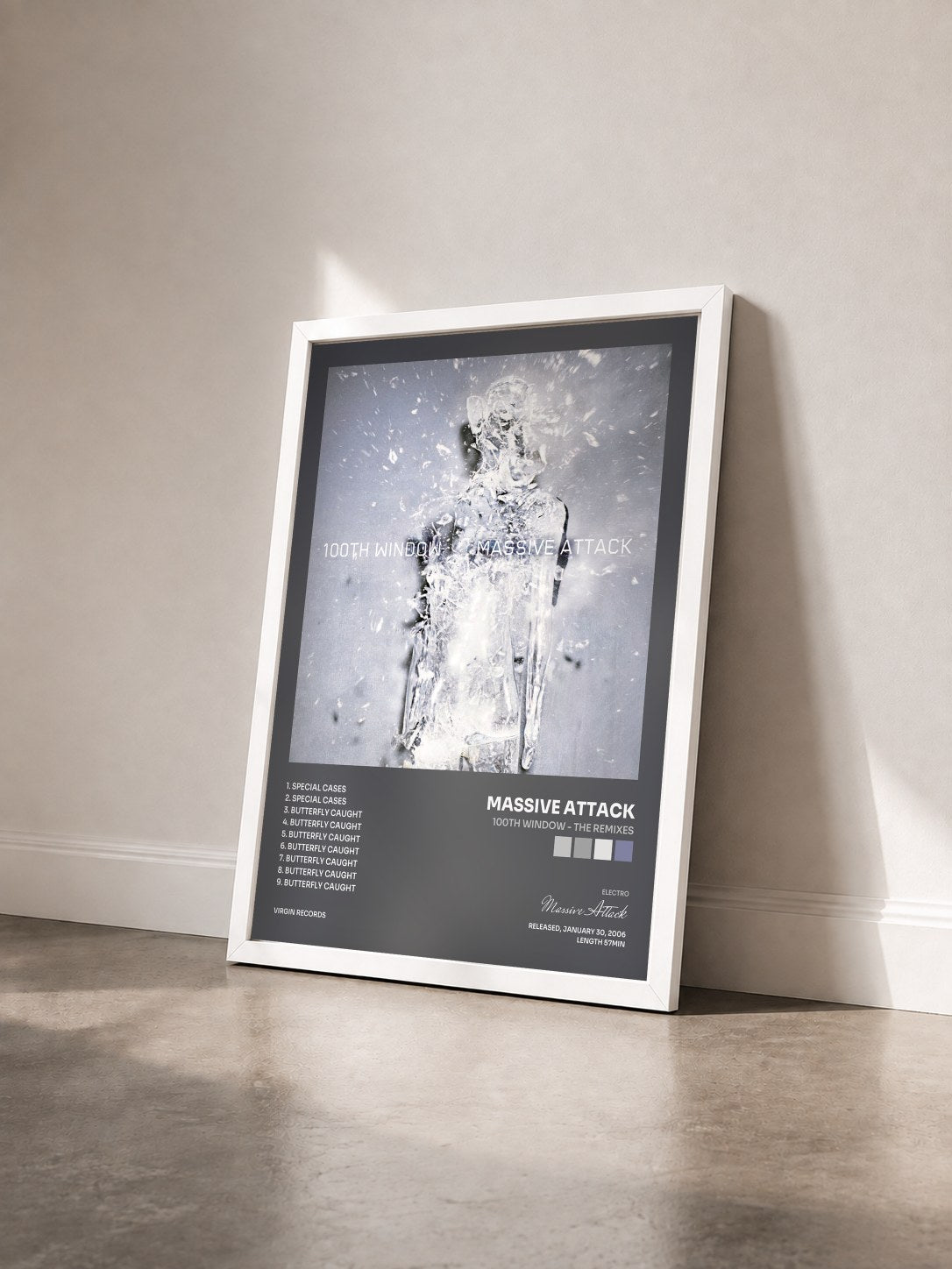 #blanc Tableau de l'album 100th Window - The Remixes de Massive Attack vu de trois quarts, cadre blanc