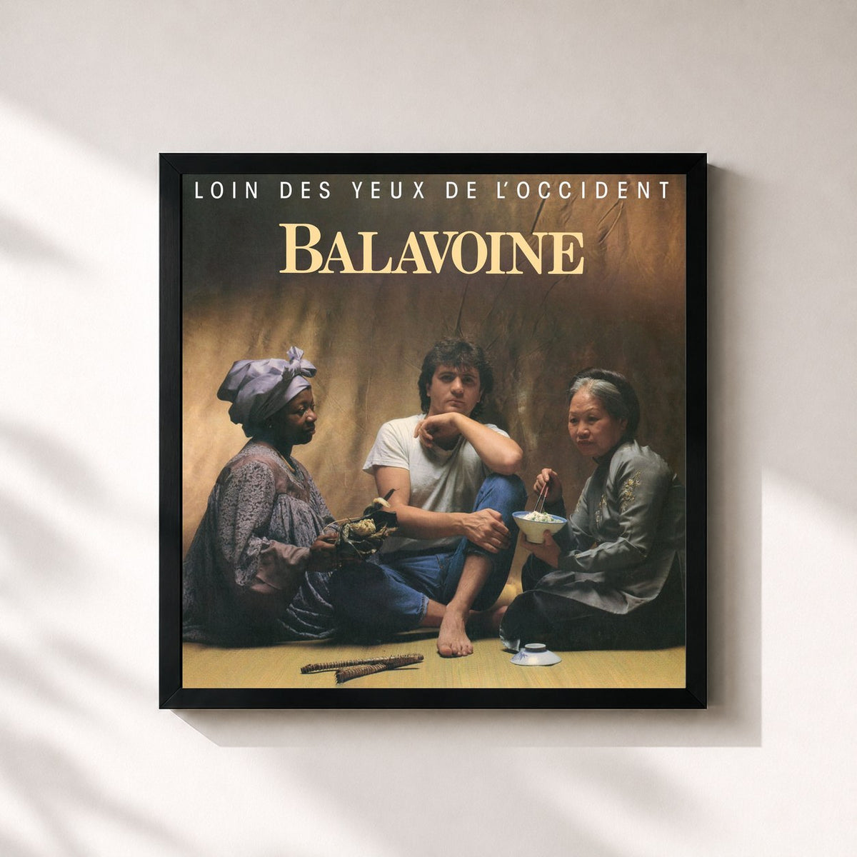 #noir Tableau carré de l'album Loin des yeux de l'Occident (Remastered) de Daniel Balavoine, cadre noir 32x32 cm
