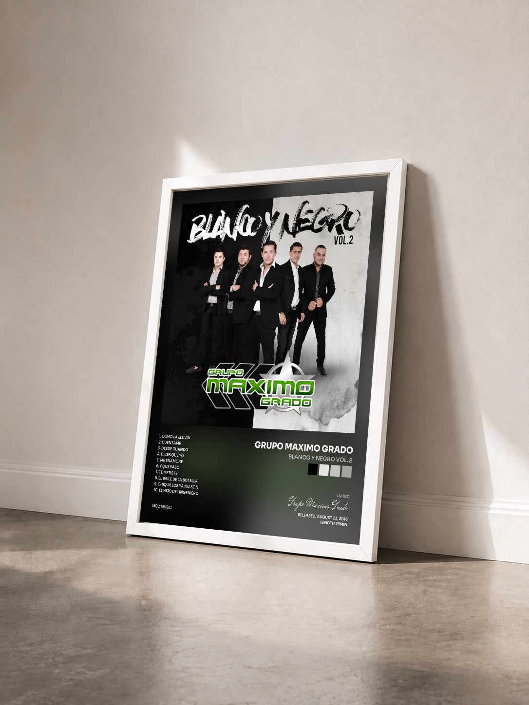 #blanc Tableau de l'album Blanco y Negro Vol. 2 de Grupo Maximo Grado vu de trois quarts, cadre blanc
