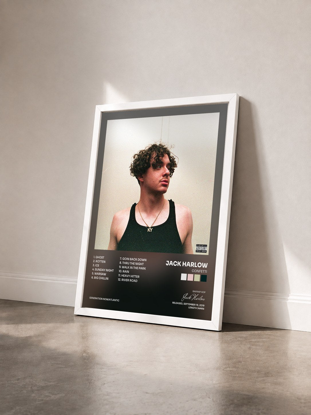 #blanc Confetti de Jack Harlow en lámina enmarcada vista de tres cuartos, marco blanco