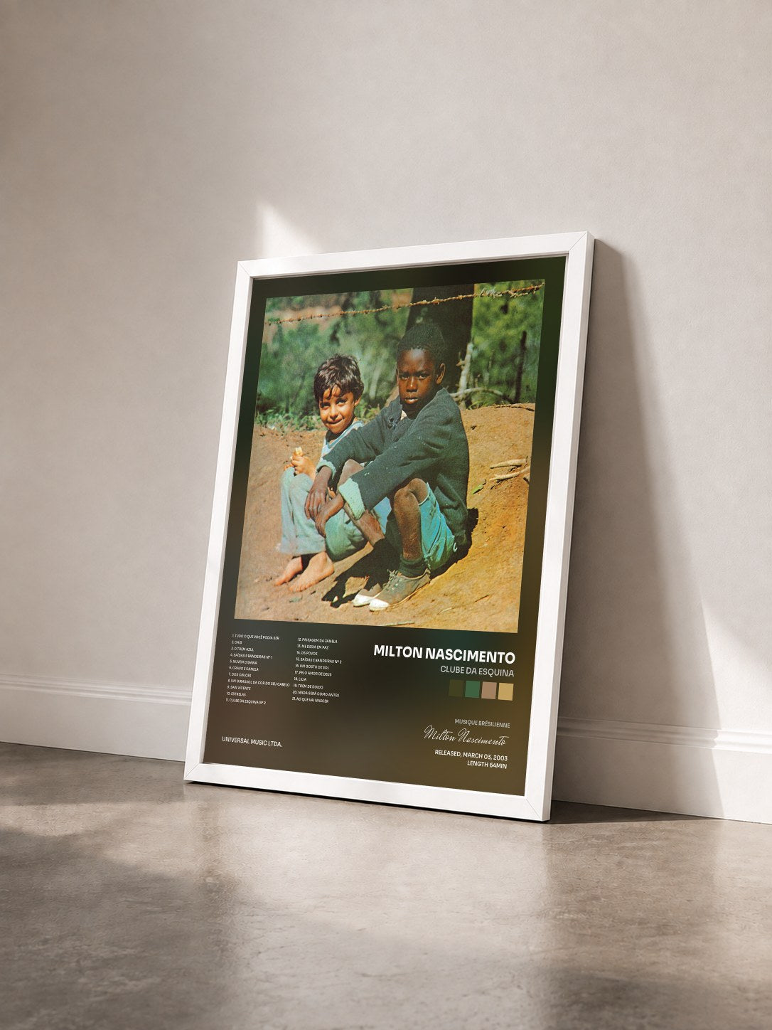 #blanc Tableau de l'album Clube Da Esquina de Milton Nascimento vu de trois quarts, cadre blanc