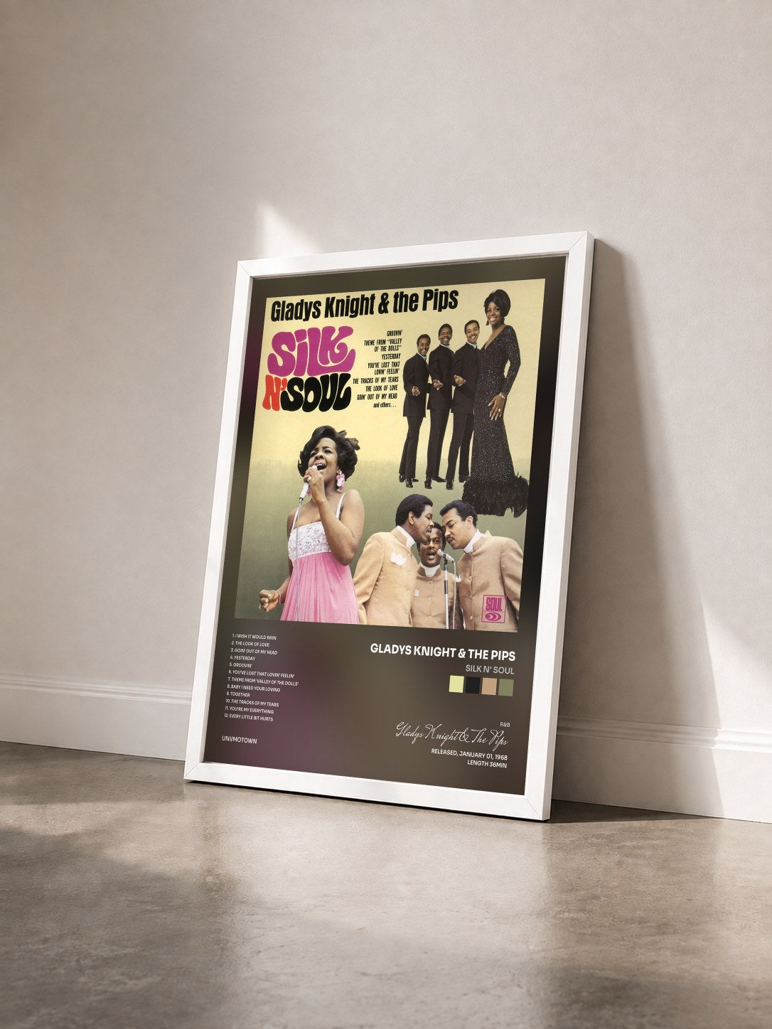 #blanc Tableau de l'album Silk N' Soul de Gladys Knight & The Pips vu de trois quarts, cadre blanc