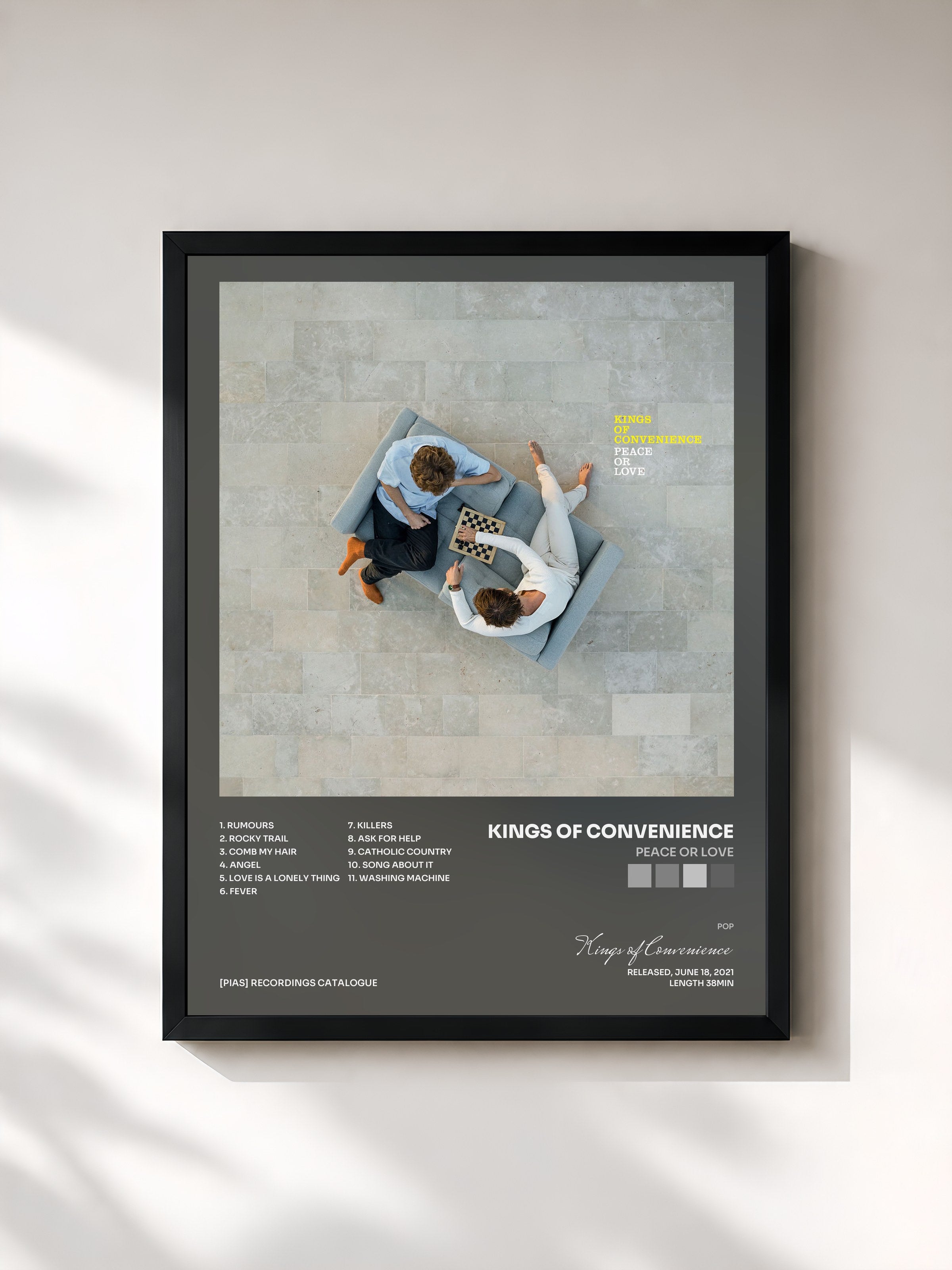 #noir Tableau de l'album Peace Or Love de Kings of Convenience, cadre noir, imprimé et encadré en France