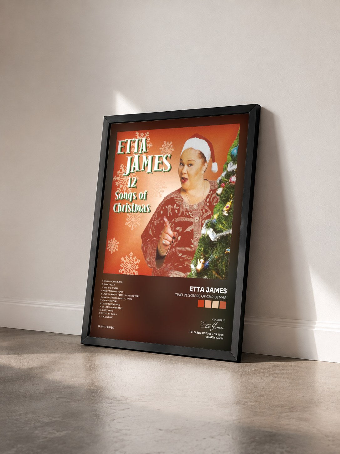 #noir Tableau de l'album Twelve Songs Of Christmas de Etta James vu de trois quarts, cadre noir