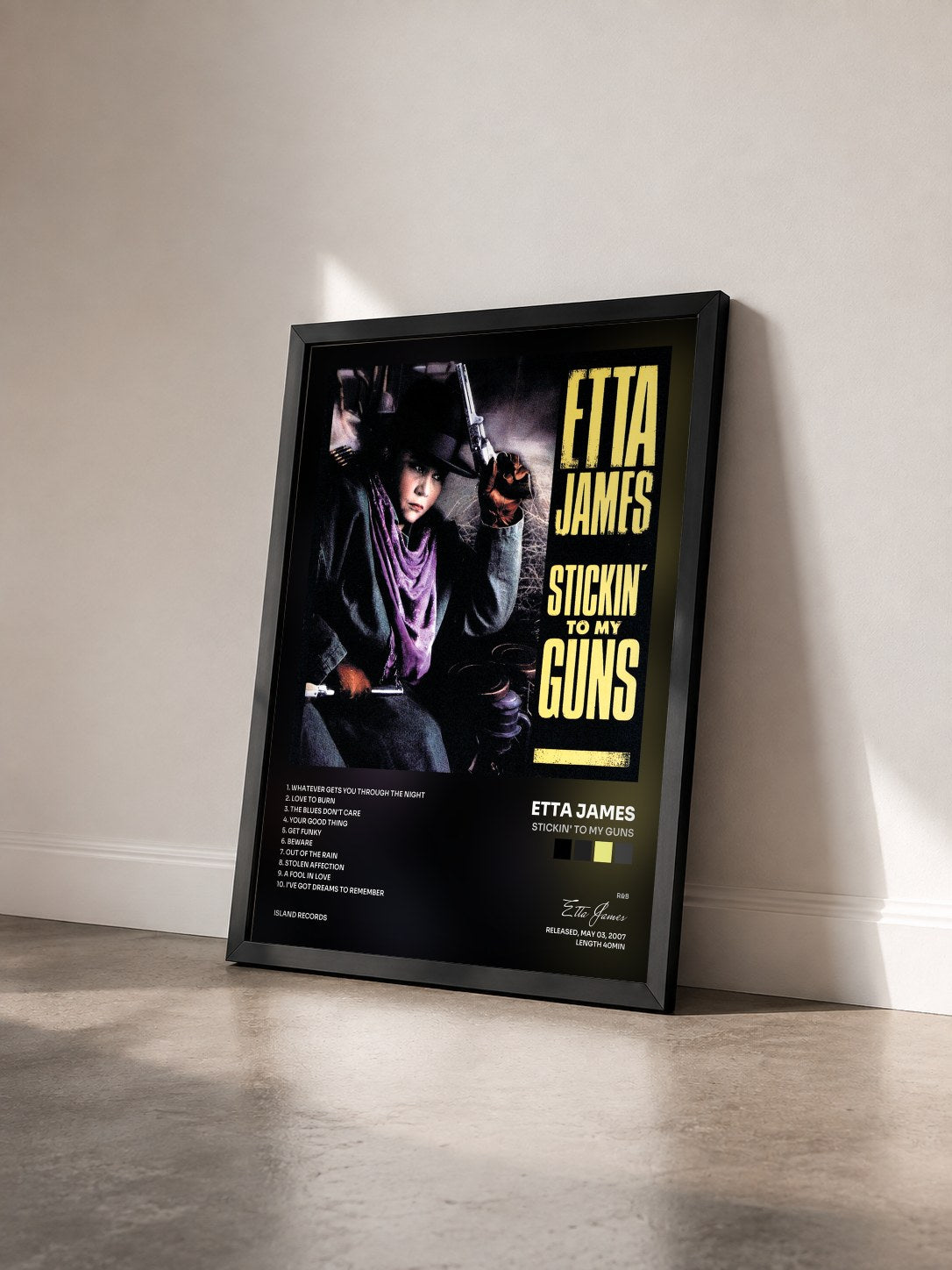 #noir Tableau de l'album Stickin' To My Guns de Etta James vu de trois quarts, cadre noir