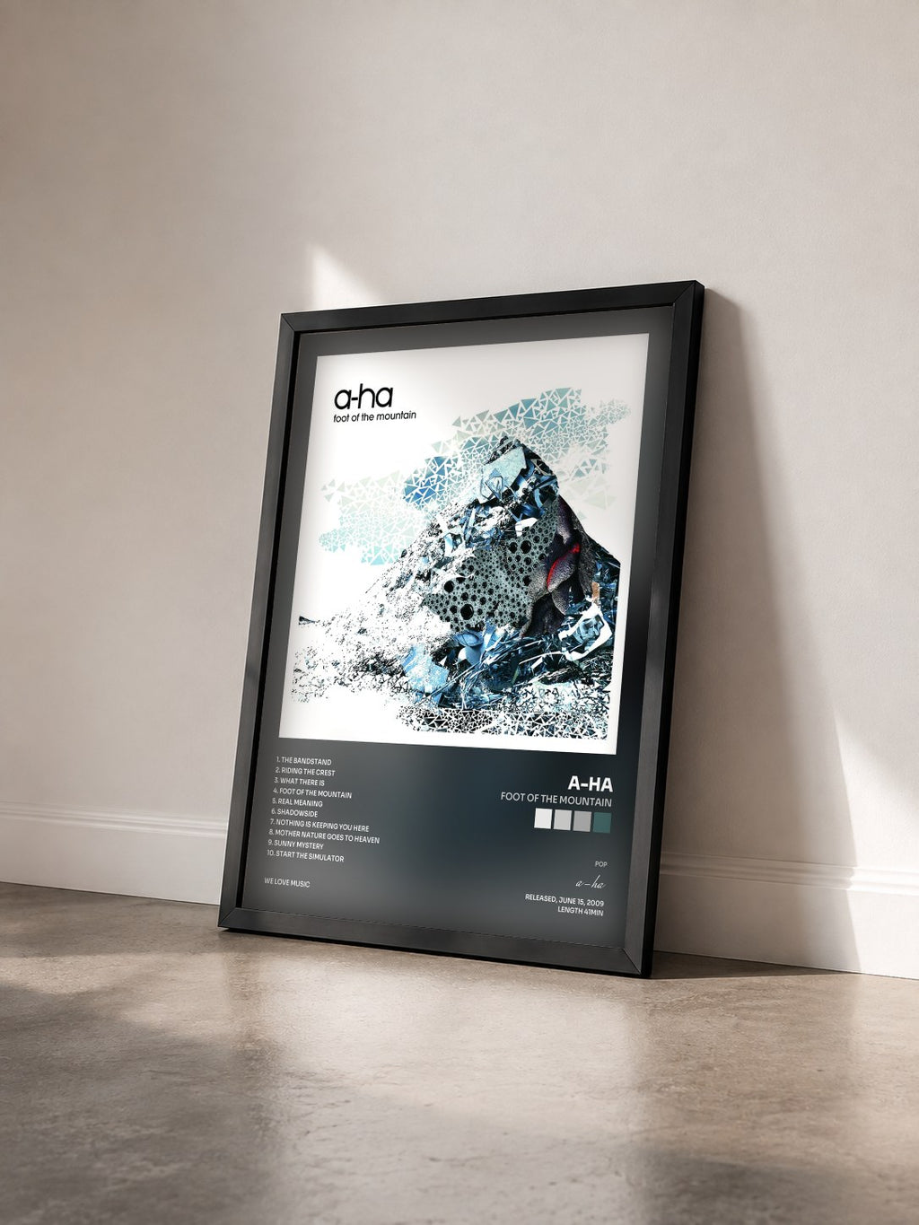 #noir Tableau de l'album Foot Of The Mountain de a-ha vu de trois quarts, cadre noir