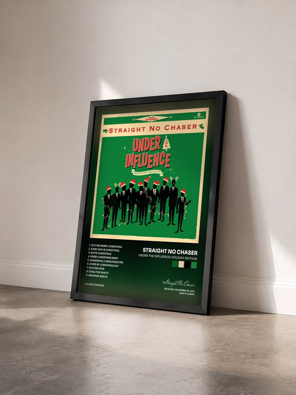 #noir Tableau de l'album Under the Influence: Holiday Edition de Straight No Chaser vu de trois quarts, cadre noir