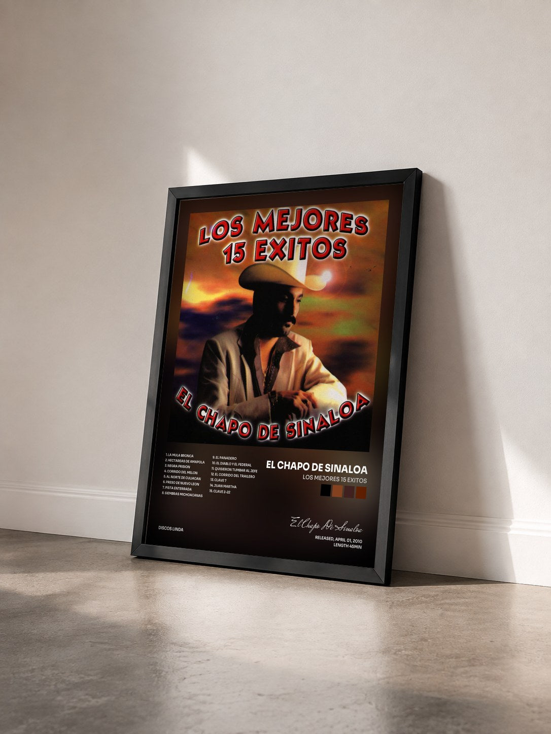 #noir Tableau de l'album Los Mejores 15 Exitos de El Chapo De Sinaloa vu de trois quarts, cadre noir