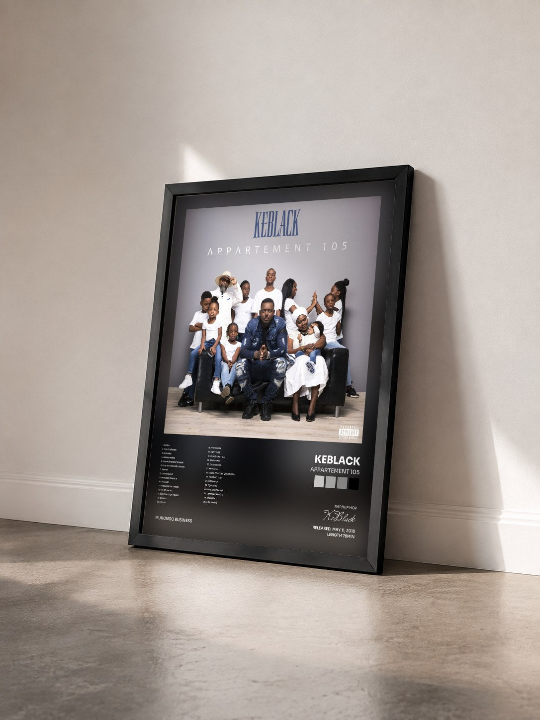#noir Tableau de l'album Appartement 105 de KeBlack vu de trois quarts, cadre noir
