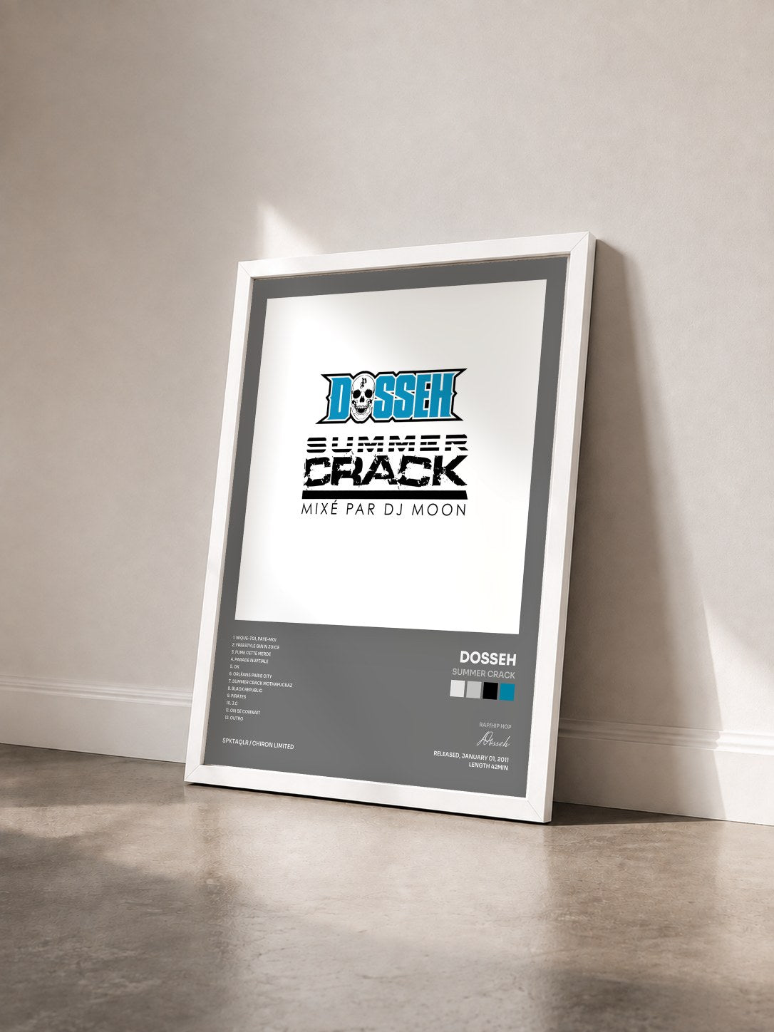 #blanc Tableau de l'album Summer Crack de Dosseh vu de trois quarts, cadre blanc