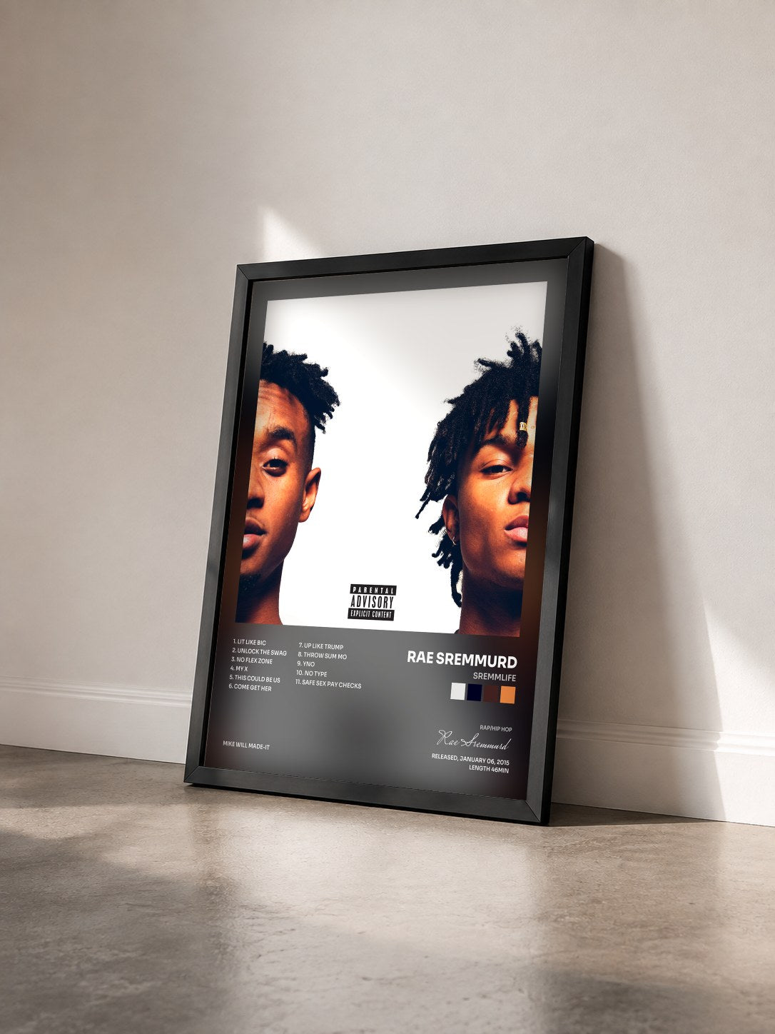 #noir Tableau de l'album SremmLife de Rae Sremmurd vu de trois quarts, cadre noir