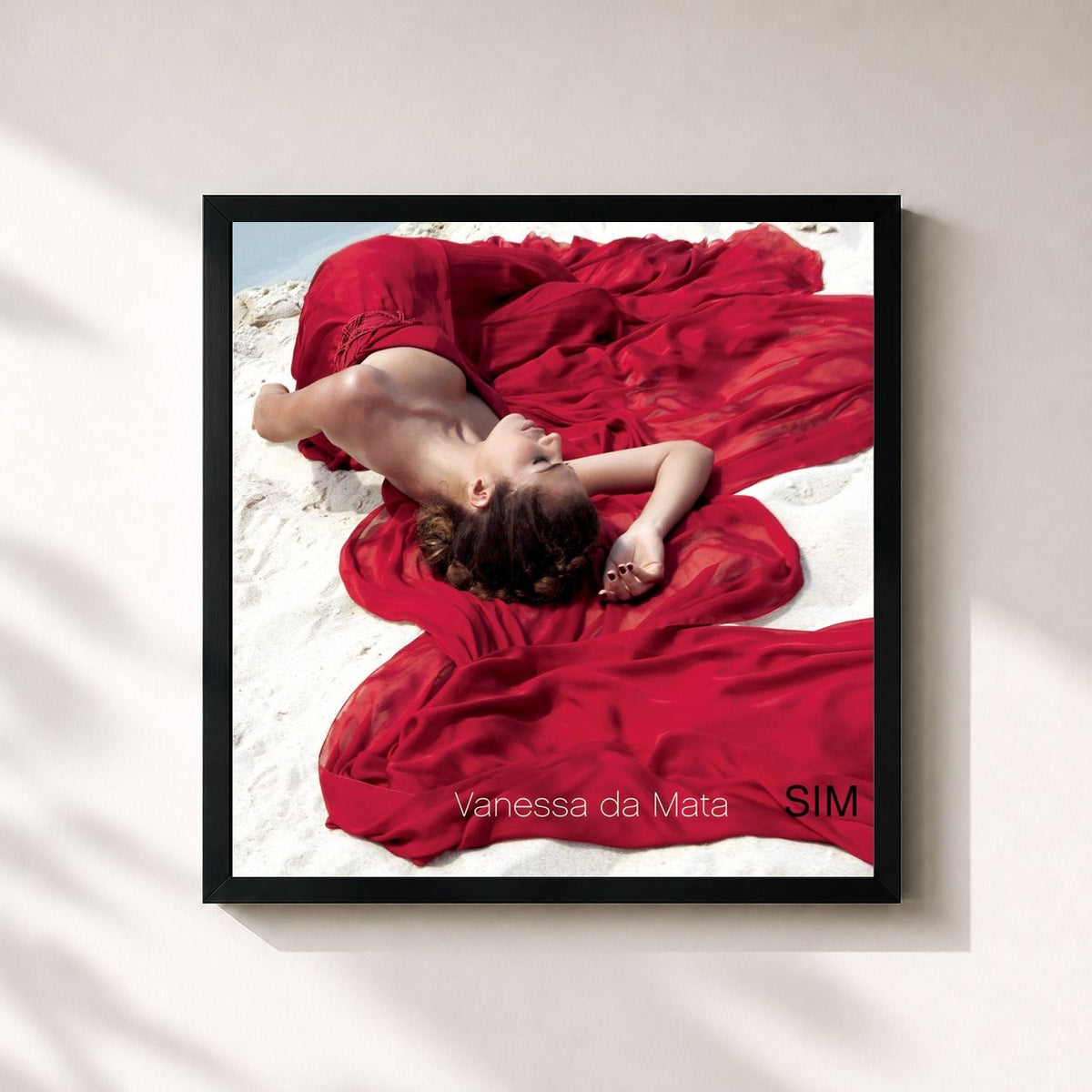 #noir Tableau carré de l'album Sim de Vanessa da Mata, cadre noir 32x32 cm