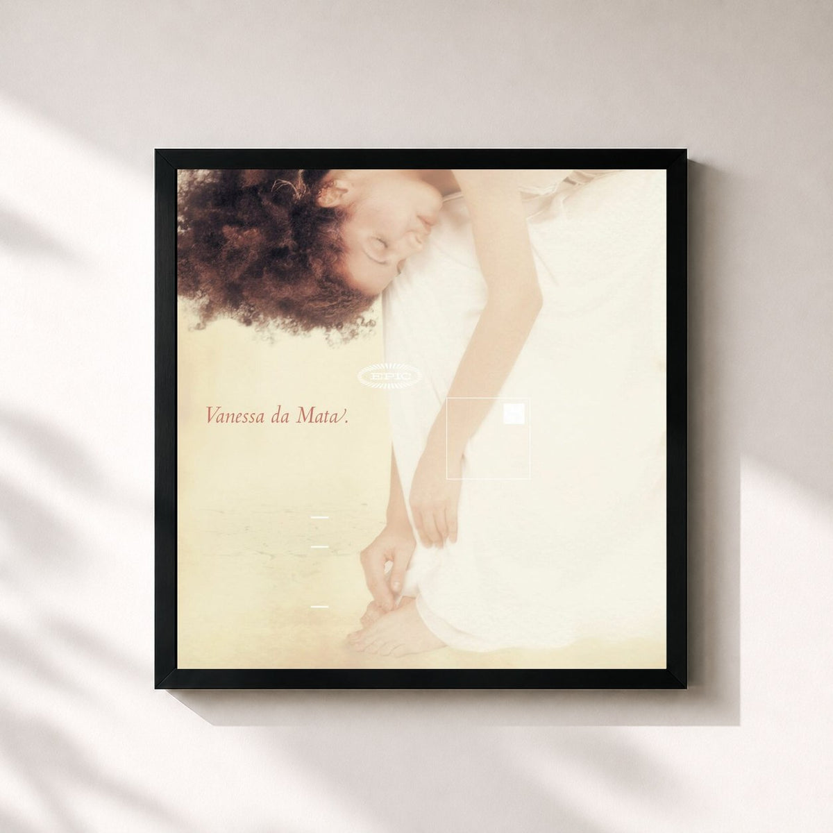#noir Tableau carré de l'album Vanessa da Mata de Vanessa da Mata, cadre noir 32x32 cm