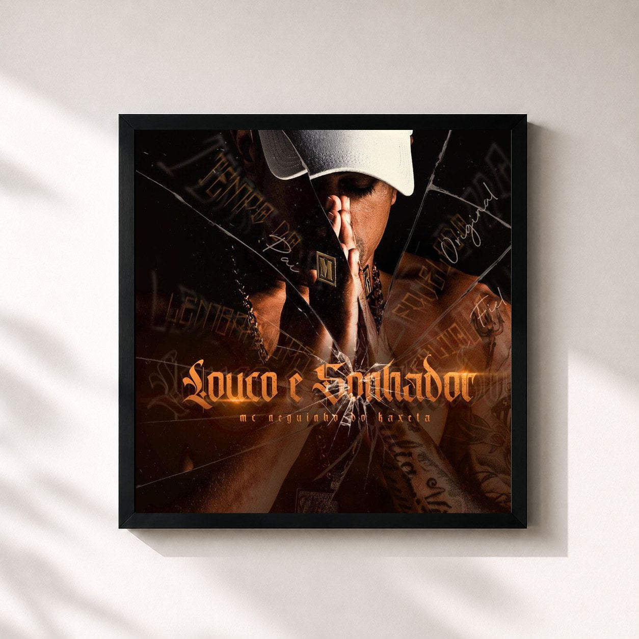 #noir Tableau carré de l'album Louco e Sonhador de MC Neguinho do Kaxeta, cadre noir 32x32 cm