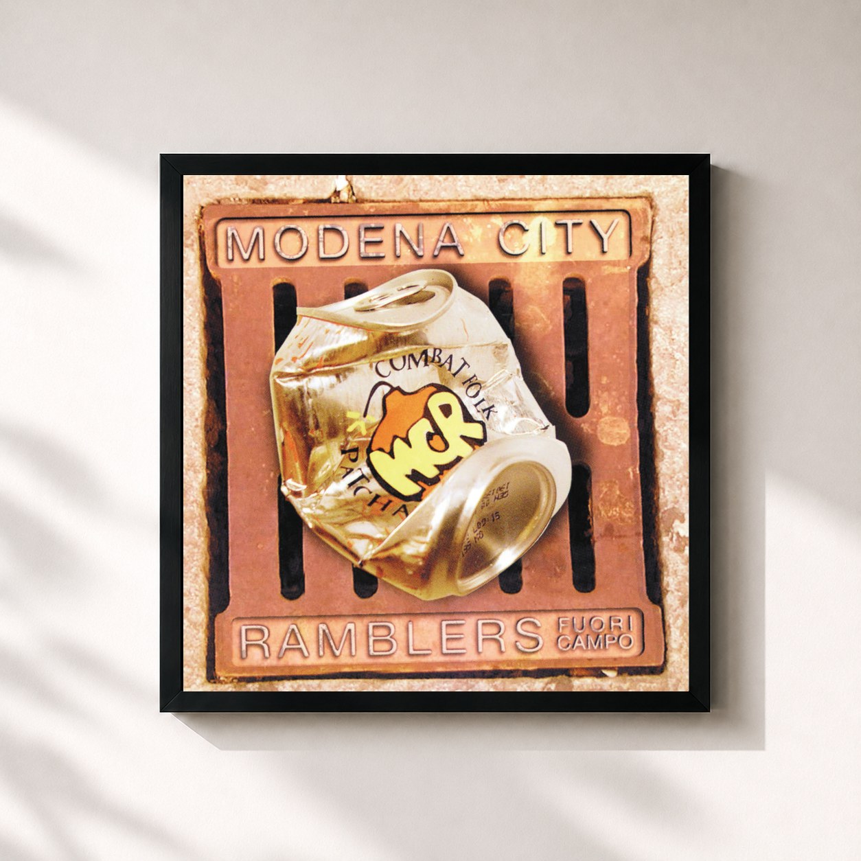 #noir Tableau carré de l'album Fuori Campo de Modena City Ramblers, cadre noir 32x32 cm