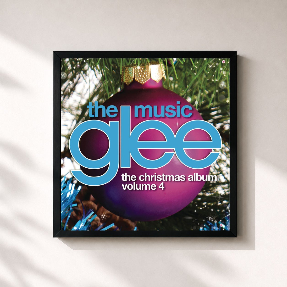 #noir Glee: The Music, The Christmas Album, Vol. 4 - EP by Glee Cast as a square framed art print, black 32x32 cm frame