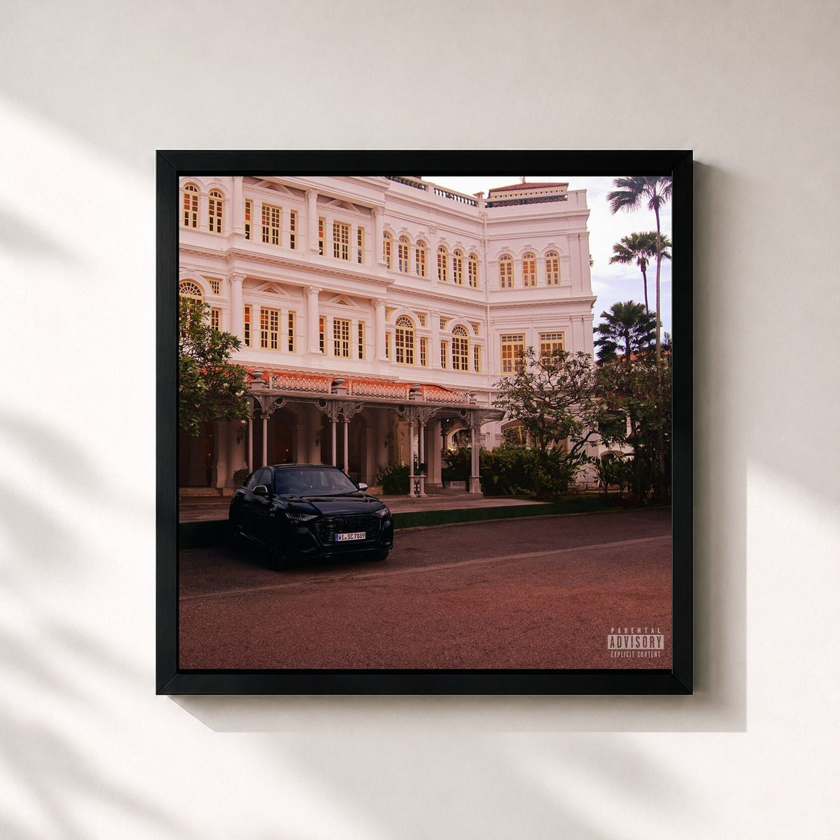 #noir Tableau carré de l'album Chambre 140 (Part.3) de PLK, cadre noir 32x32 cm