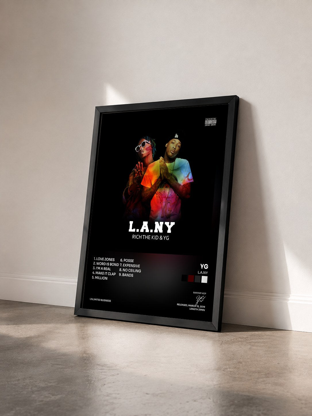 #noir Tableau de l'album L.A.NY de YG vu de trois quarts, cadre noir