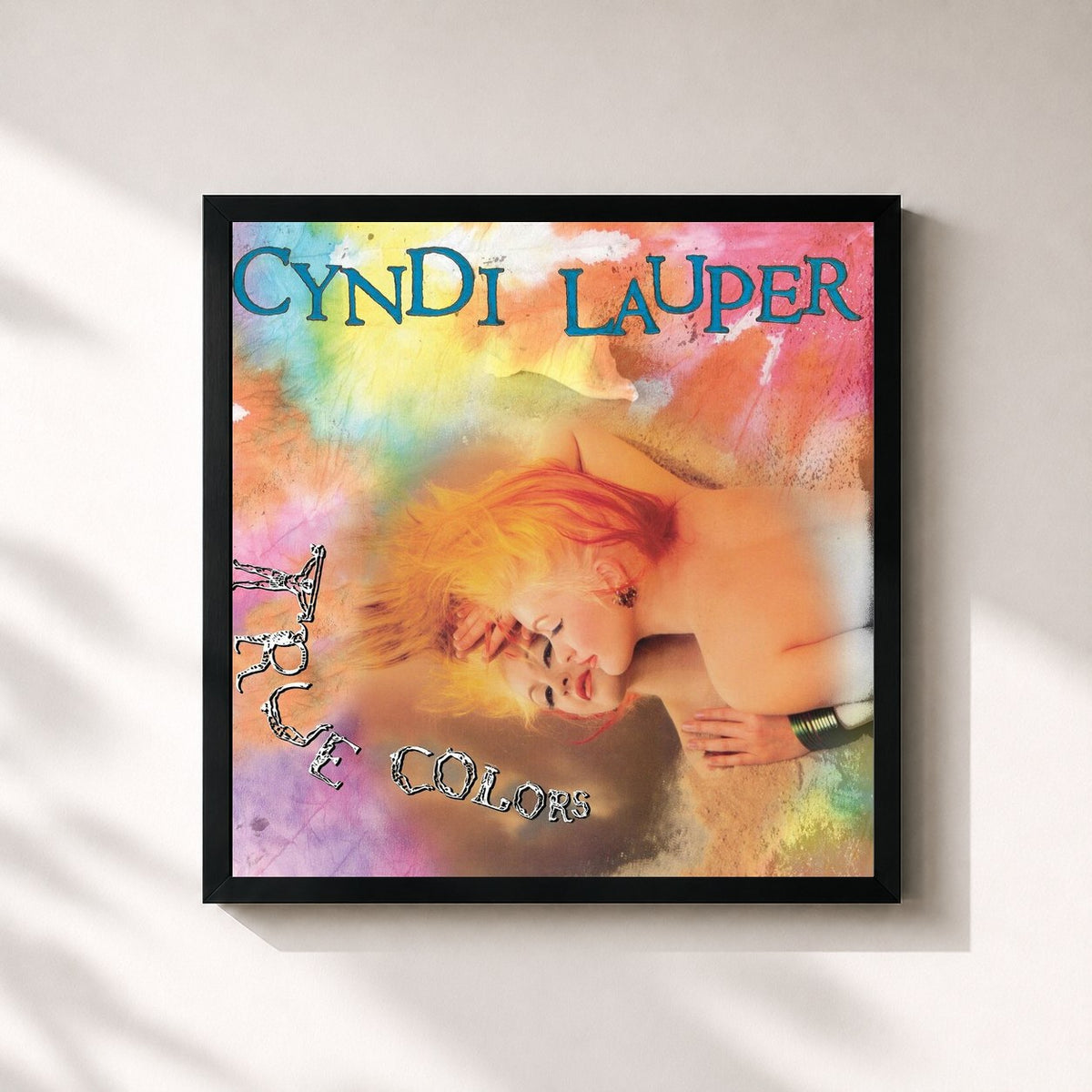 #noir True Colors (35th Anniversary Edition) di Cyndi Lauper in stampa quadrata incorniciata, cornice nera 32x32 cm