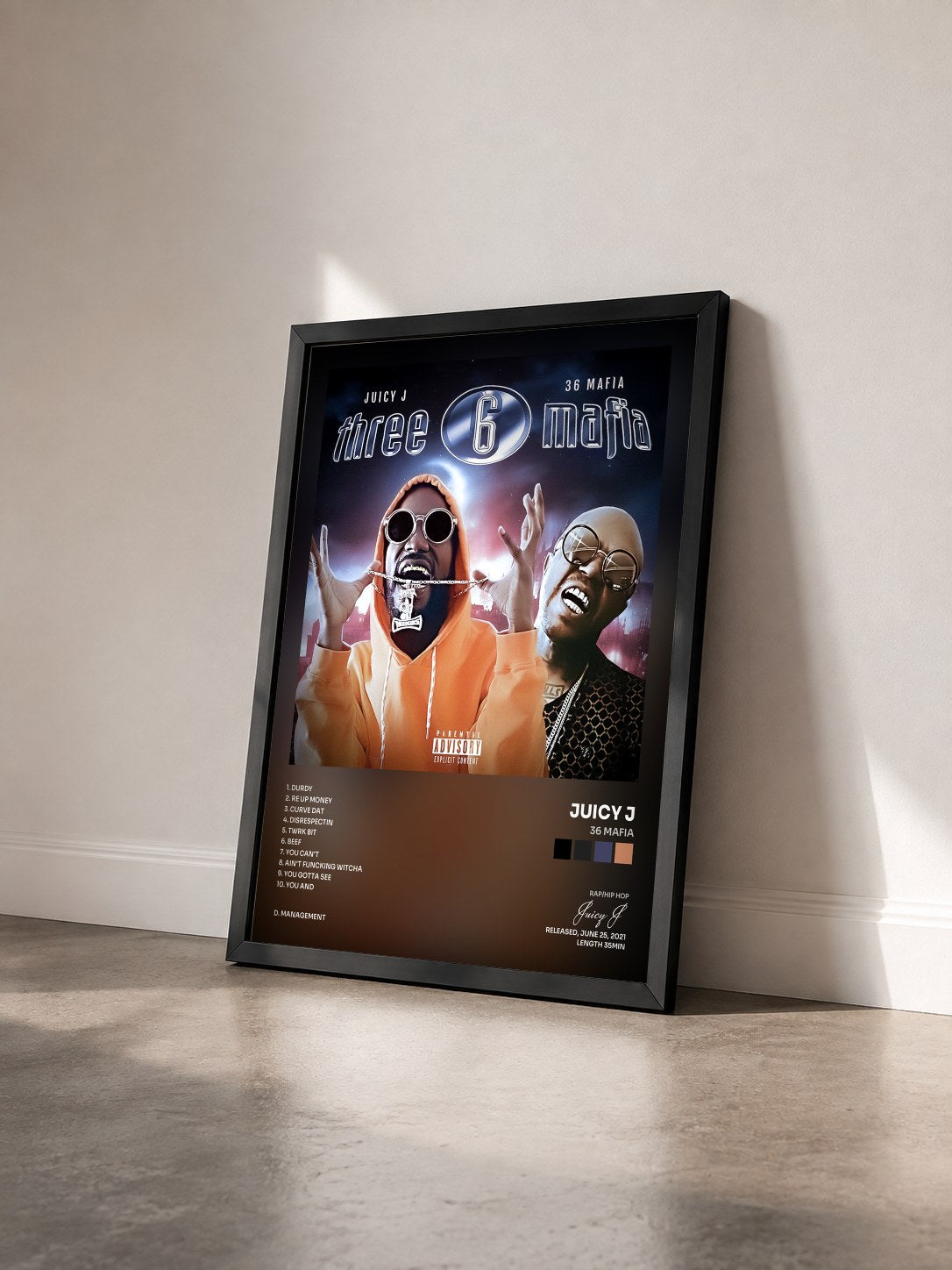 #noir Tableau de l'album 36 Mafia de Juicy J vu de trois quarts, cadre noir