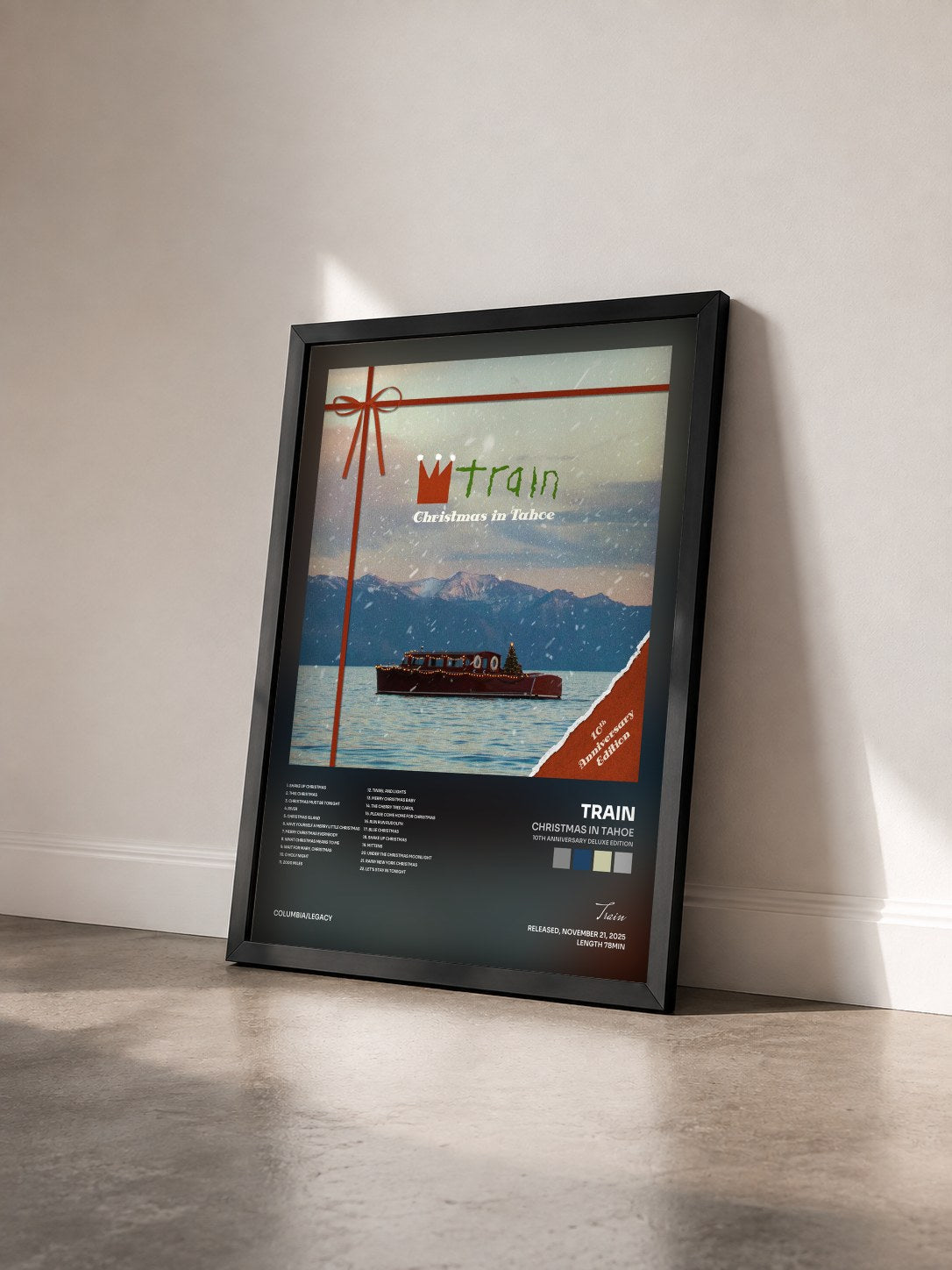 #noir Tableau de l'album Christmas In Tahoe (10th Anniversary Deluxe Edition) de Train vu de trois quarts, cadre noir