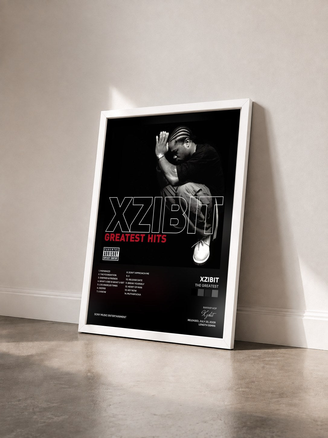 #blanc The Greatest de Xzibit en lámina enmarcada vista de tres cuartos, marco blanco