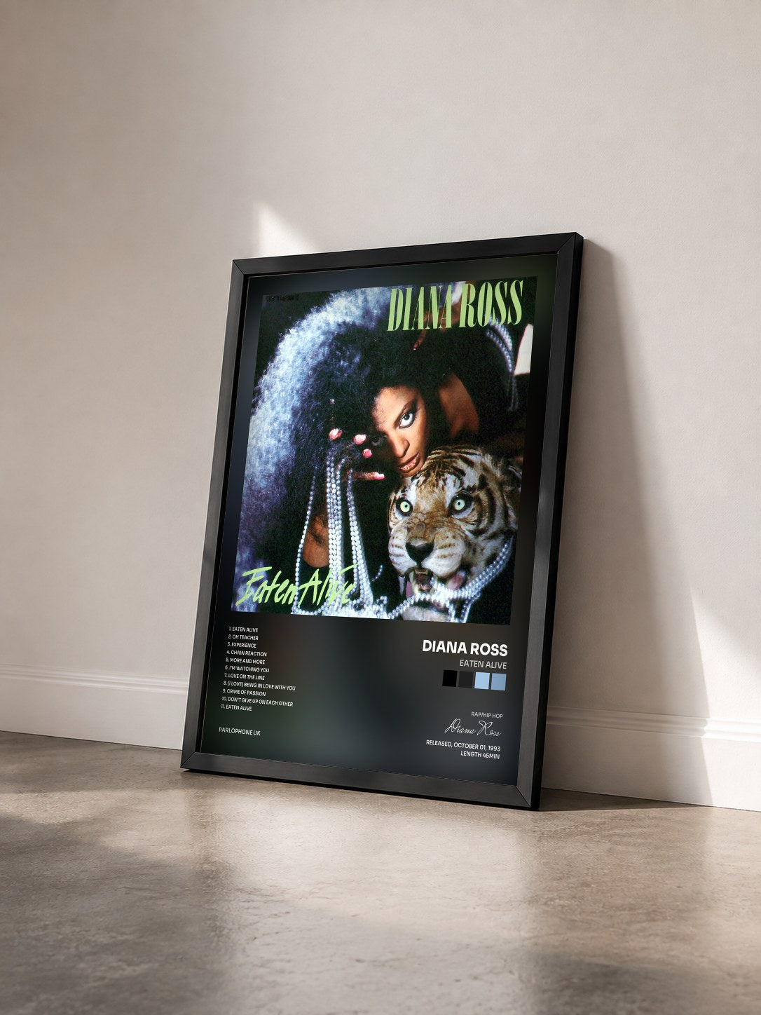 #noir Tableau de l'album Eaten Alive de Diana Ross vu de trois quarts, cadre noir