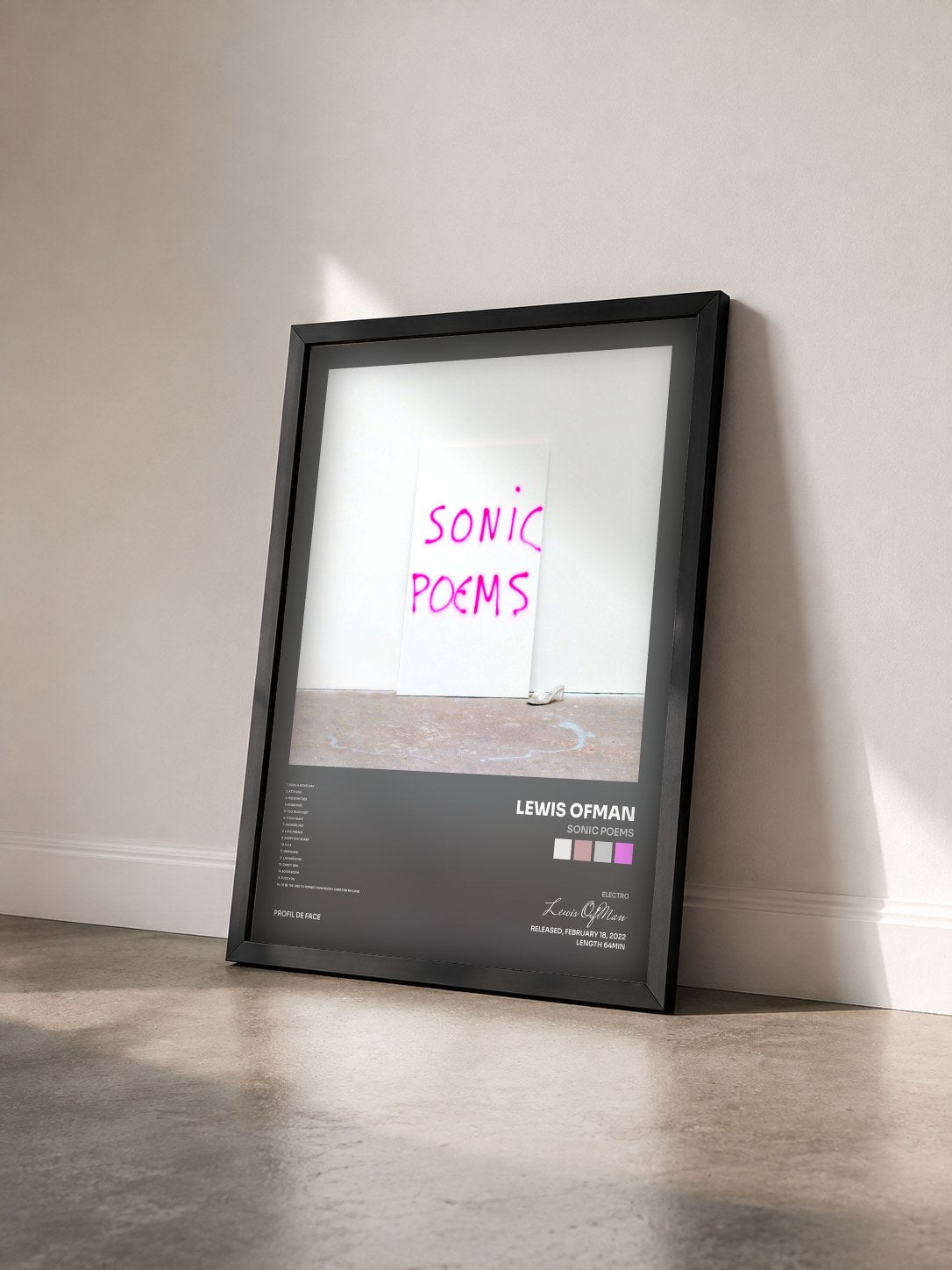 #noir Sonic Poems de Lewis OfMan en lámina enmarcada vista de tres cuartos, marco negro