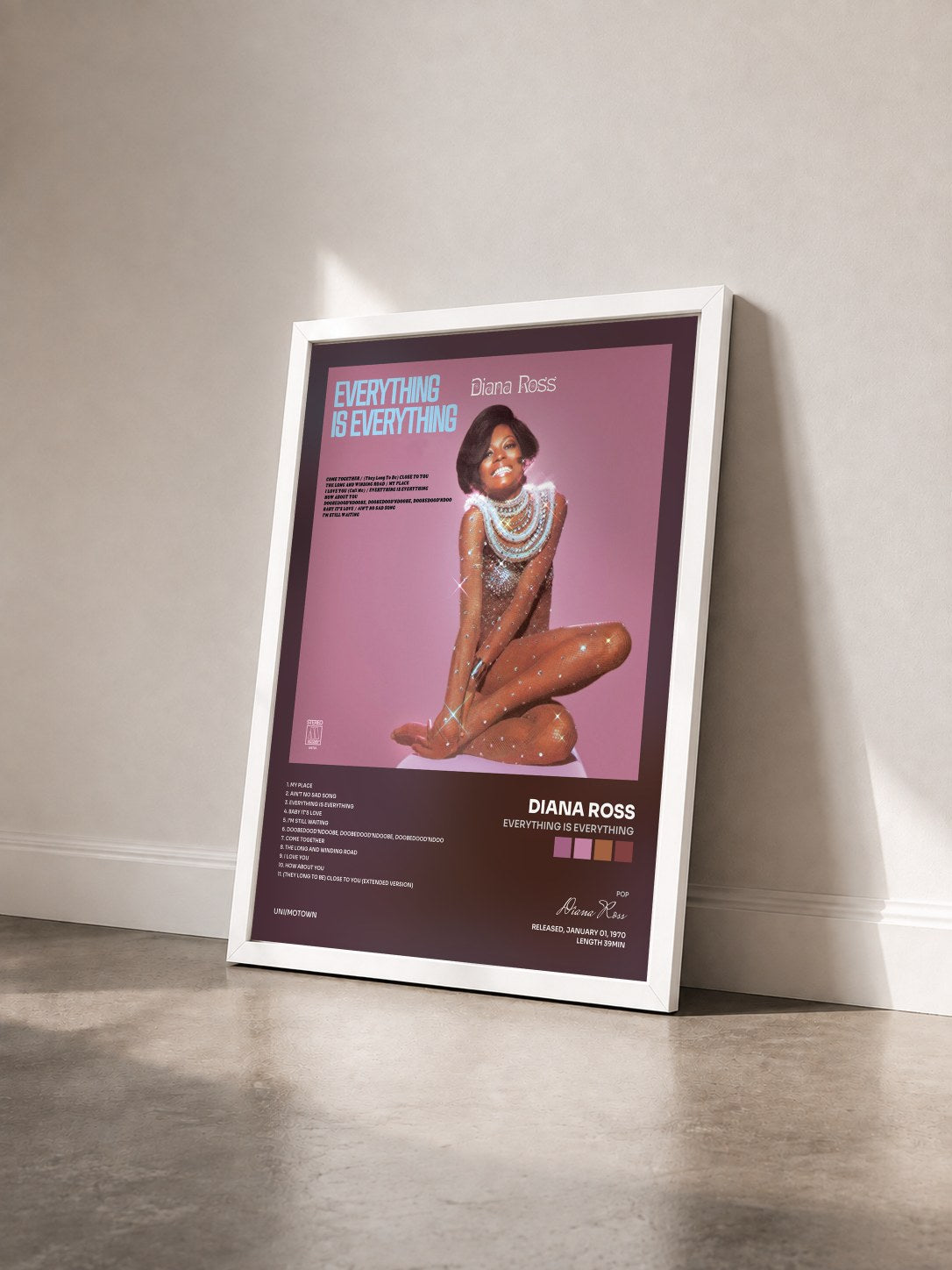 #blanc Tableau de l'album Everything Is Everything de Diana Ross vu de trois quarts, cadre blanc