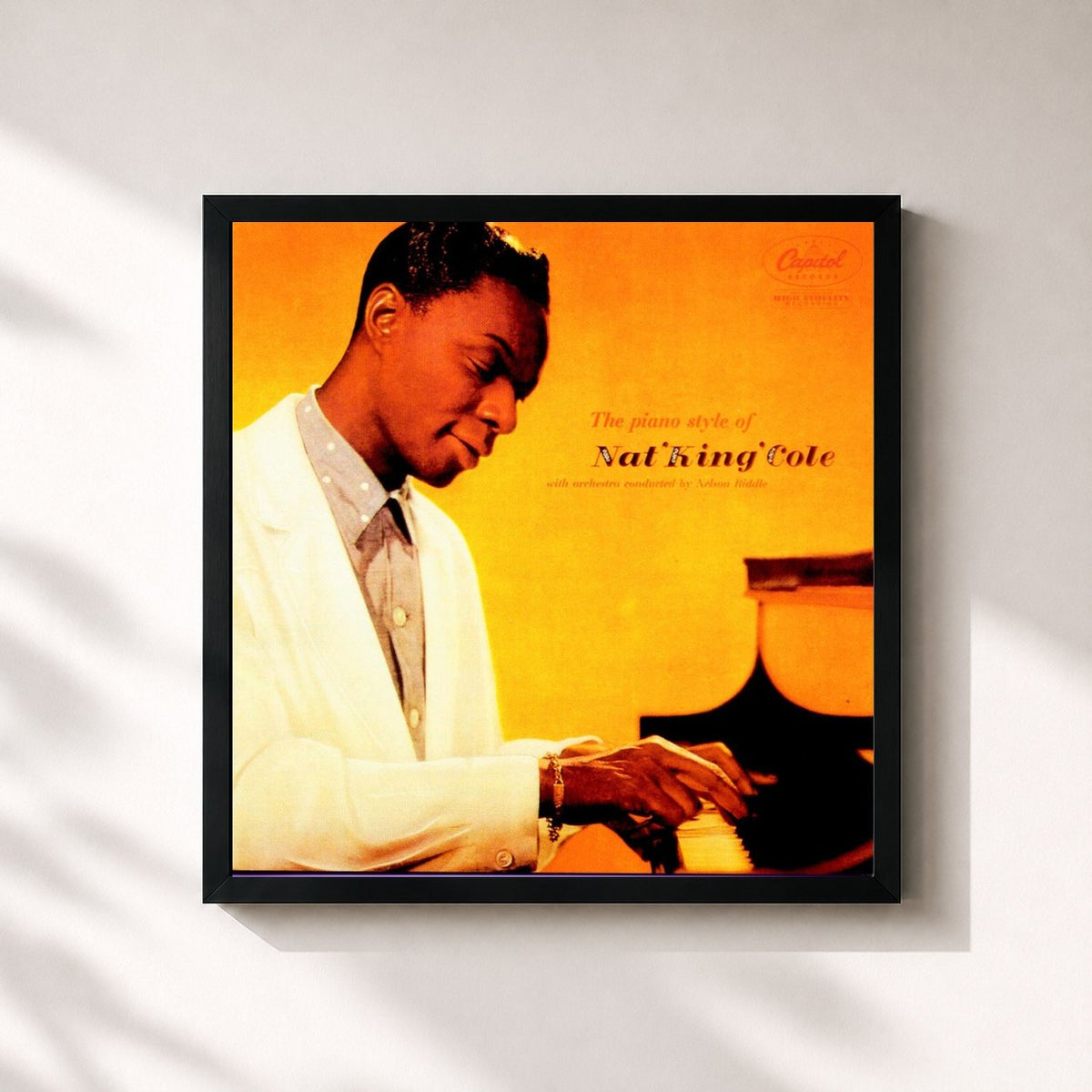 #noir The Piano Style of Nat King Cole von Nat King Cole als quadratischer Kunstdruck, schwarzer Rahmen 32x32 cm