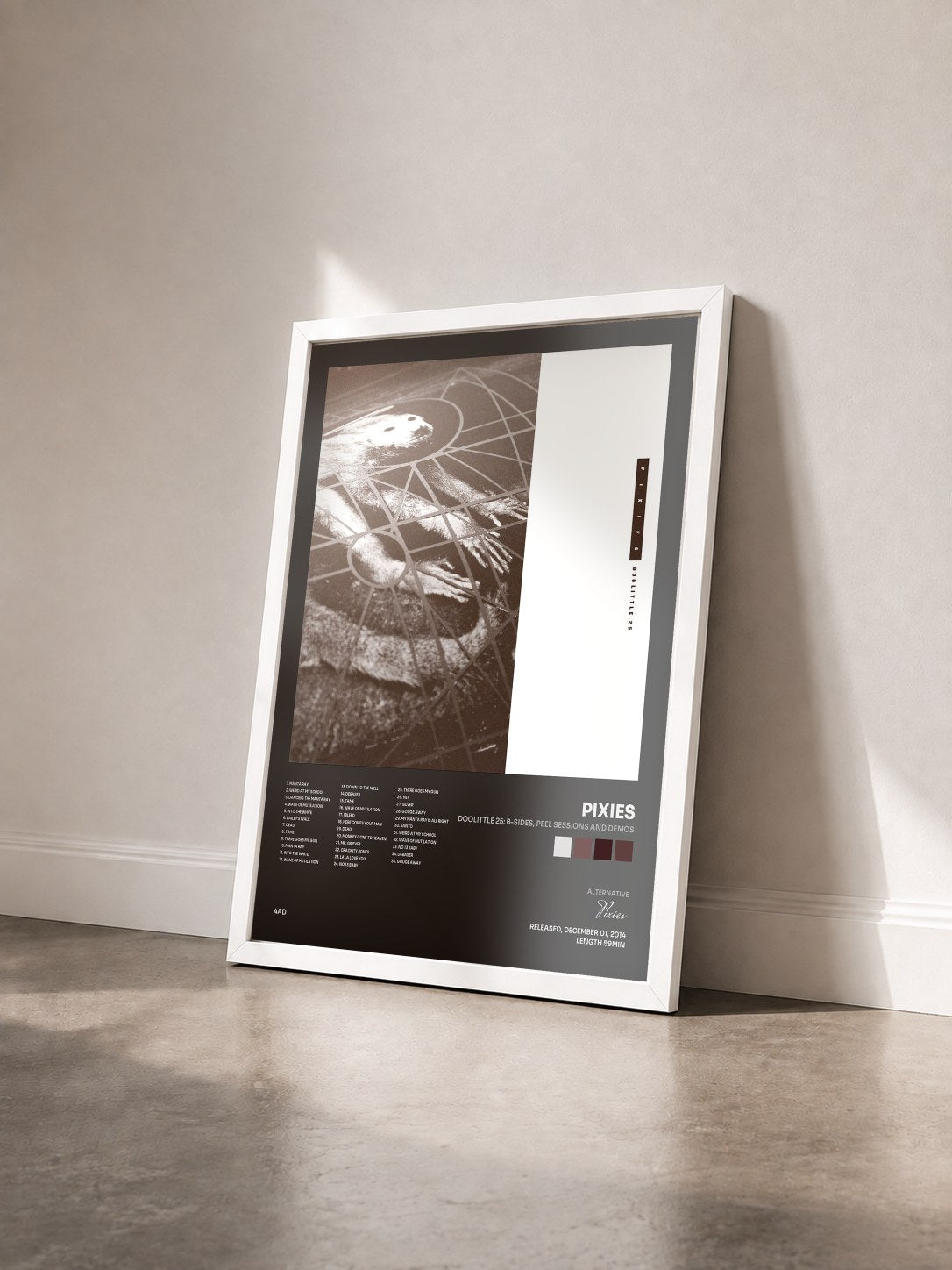#blanc Tableau de l'album Doolittle 25: B-Sides, Peel Sessions And Demos de Pixies vu de trois quarts, cadre blanc