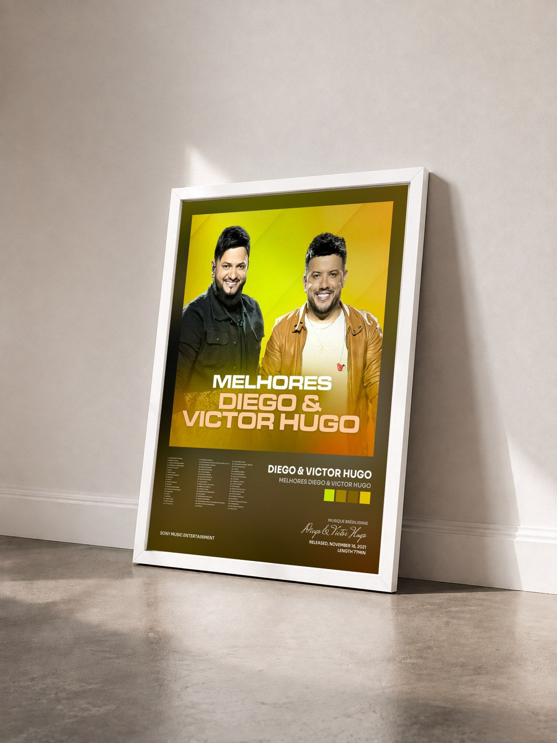 #blanc Tableau de l'album Melhores Diego & Victor Hugo de Diego & Victor Hugo vu de trois quarts, cadre blanc