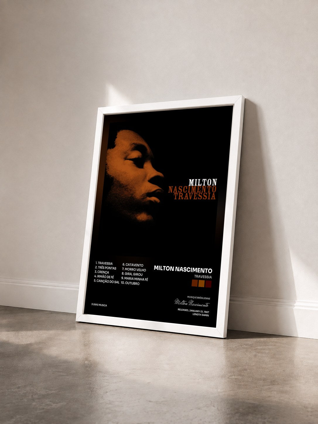 #blanc Tableau de l'album Travessia de Milton Nascimento vu de trois quarts, cadre blanc