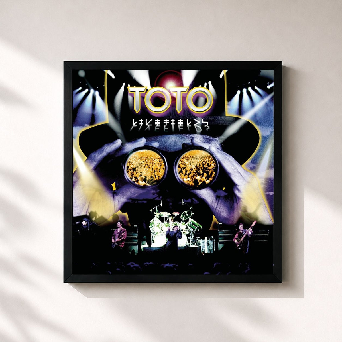 #noir Livefields de Toto en lámina cuadrada enmarcada, marco negro de 32x32 cm