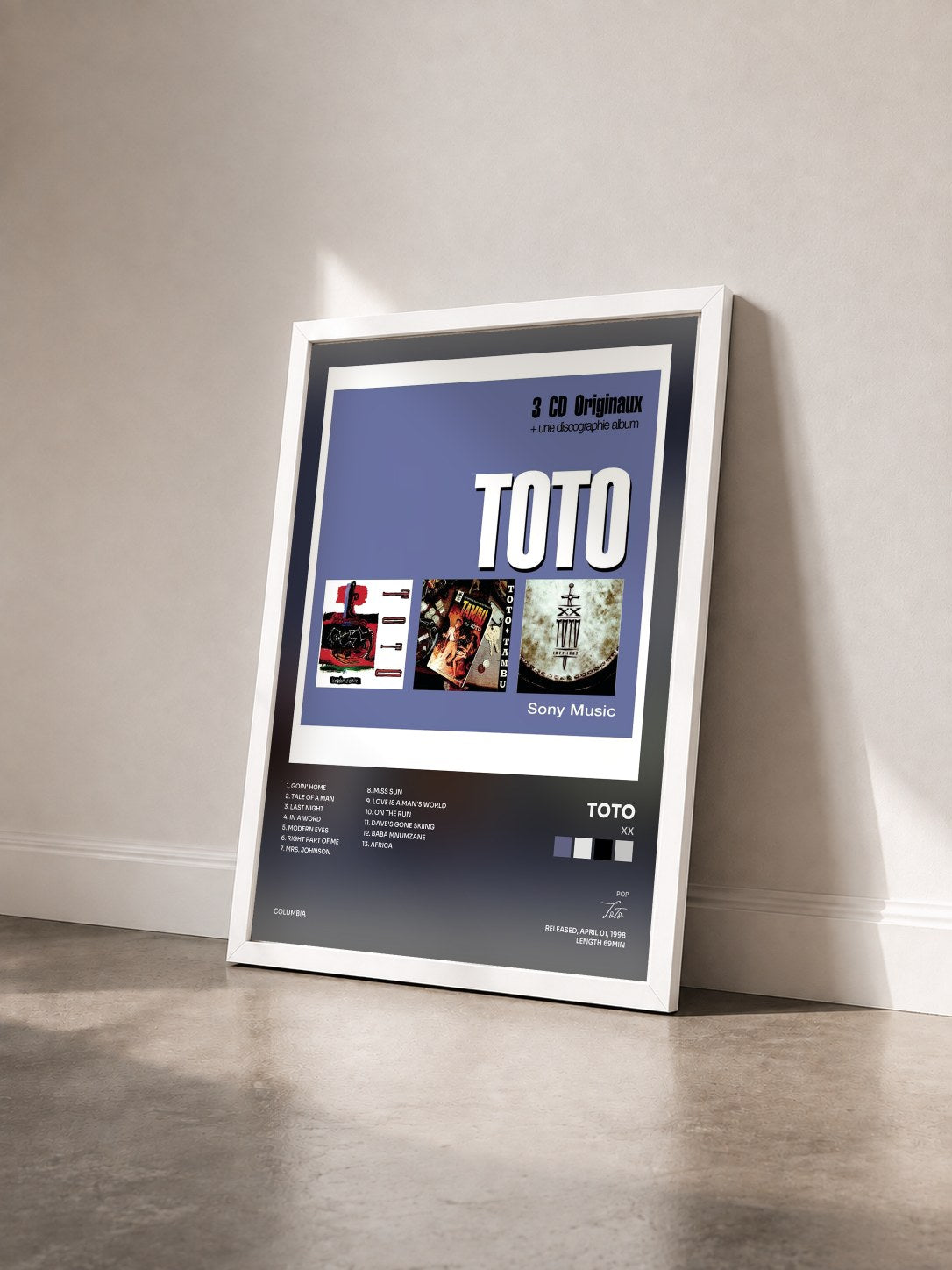 #blanc XX de Toto en lámina enmarcada vista de tres cuartos, marco blanco