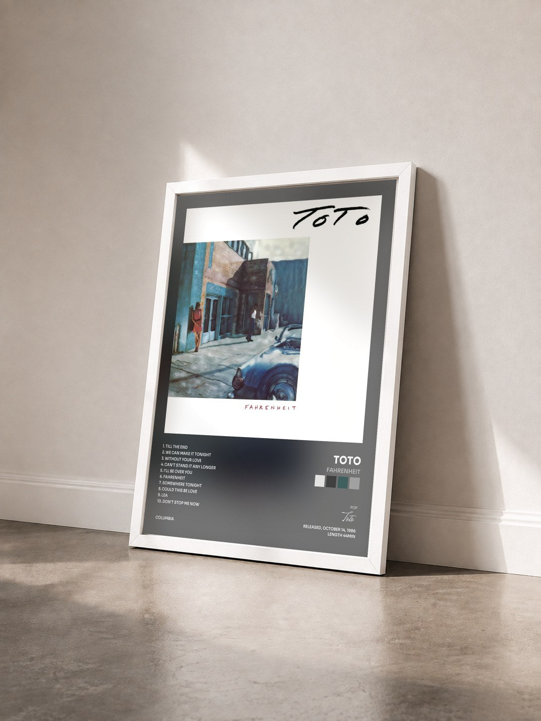 #blanc Fahrenheit de Toto en lámina enmarcada vista de tres cuartos, marco blanco