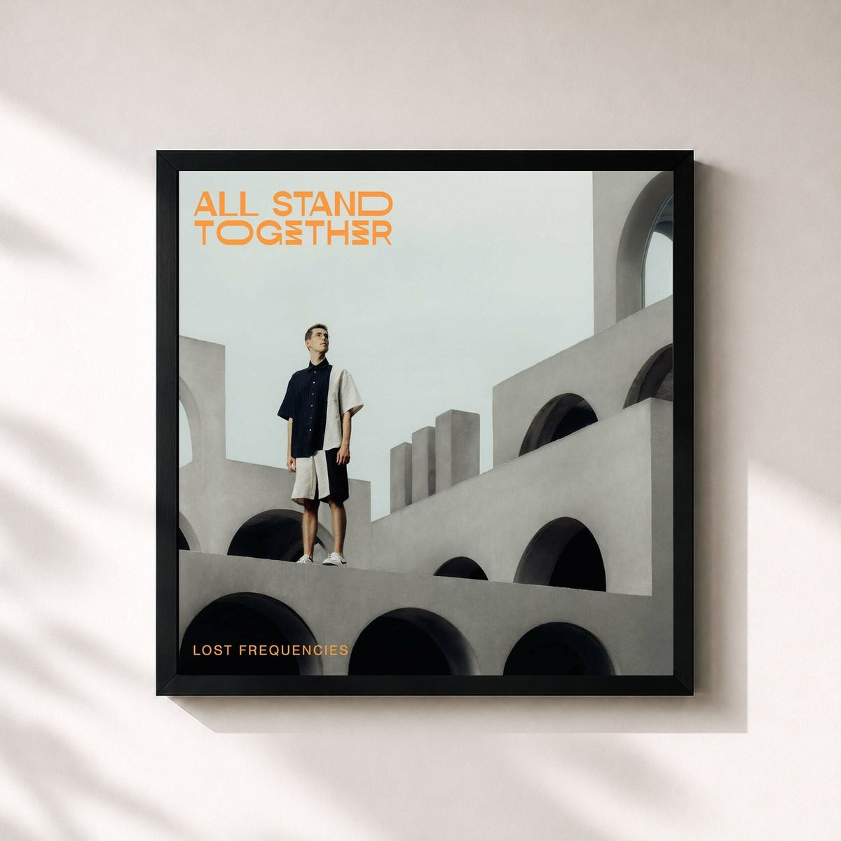 #noir All Stand Together di Lost Frequencies in stampa quadrata incorniciata, cornice nera 32x32 cm